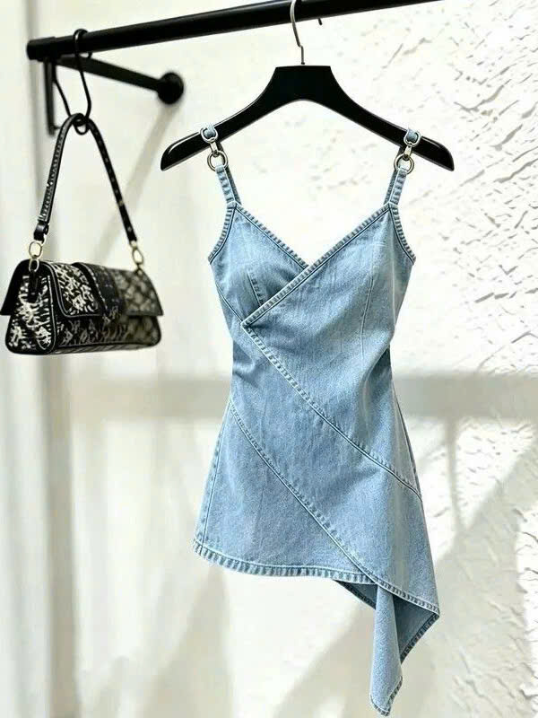 MS PG2605475 : Váy Hai Dây Denim Vạt Xéo