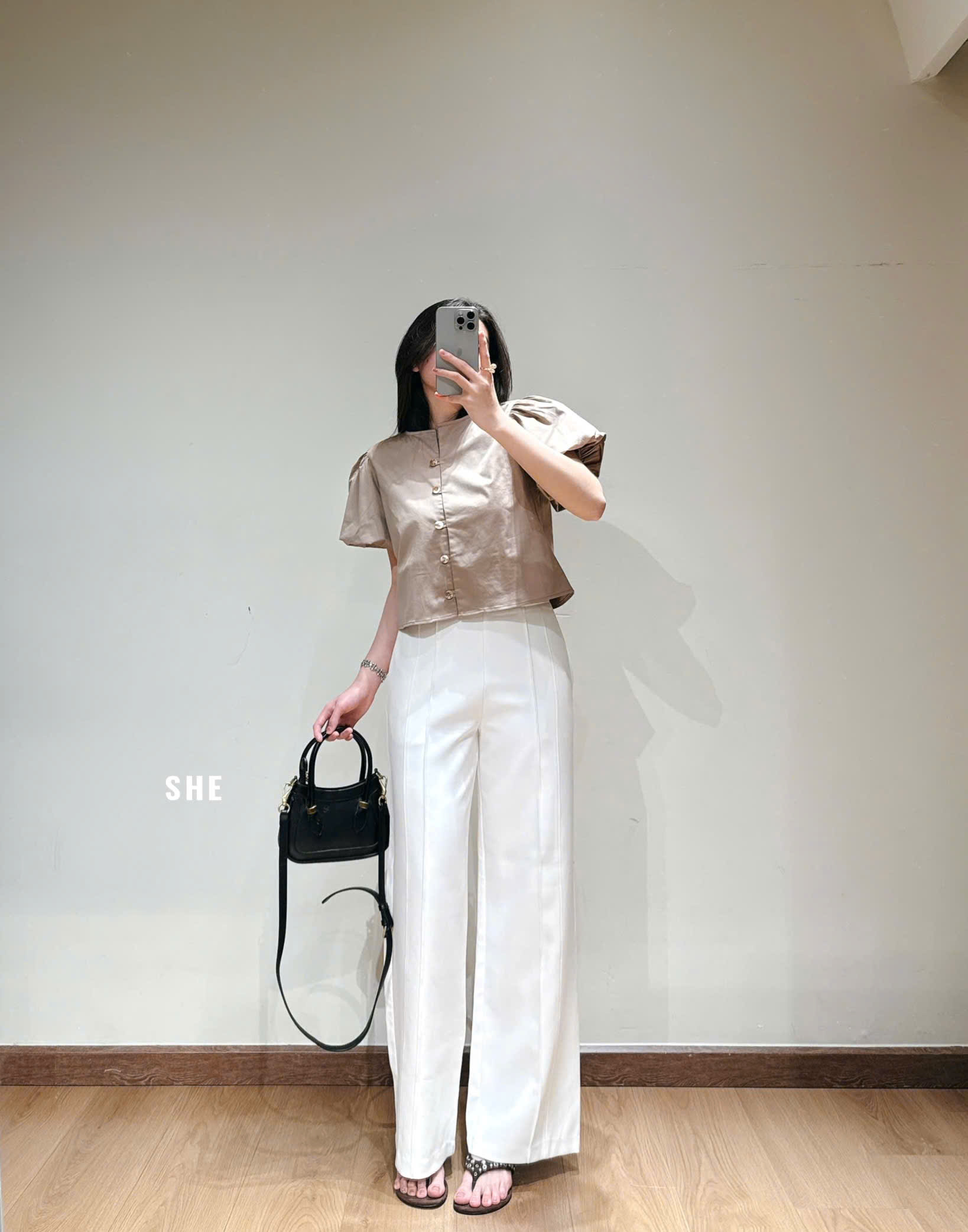 J408 ÁO KIỂU TAY NGẮN_thumbnail_1