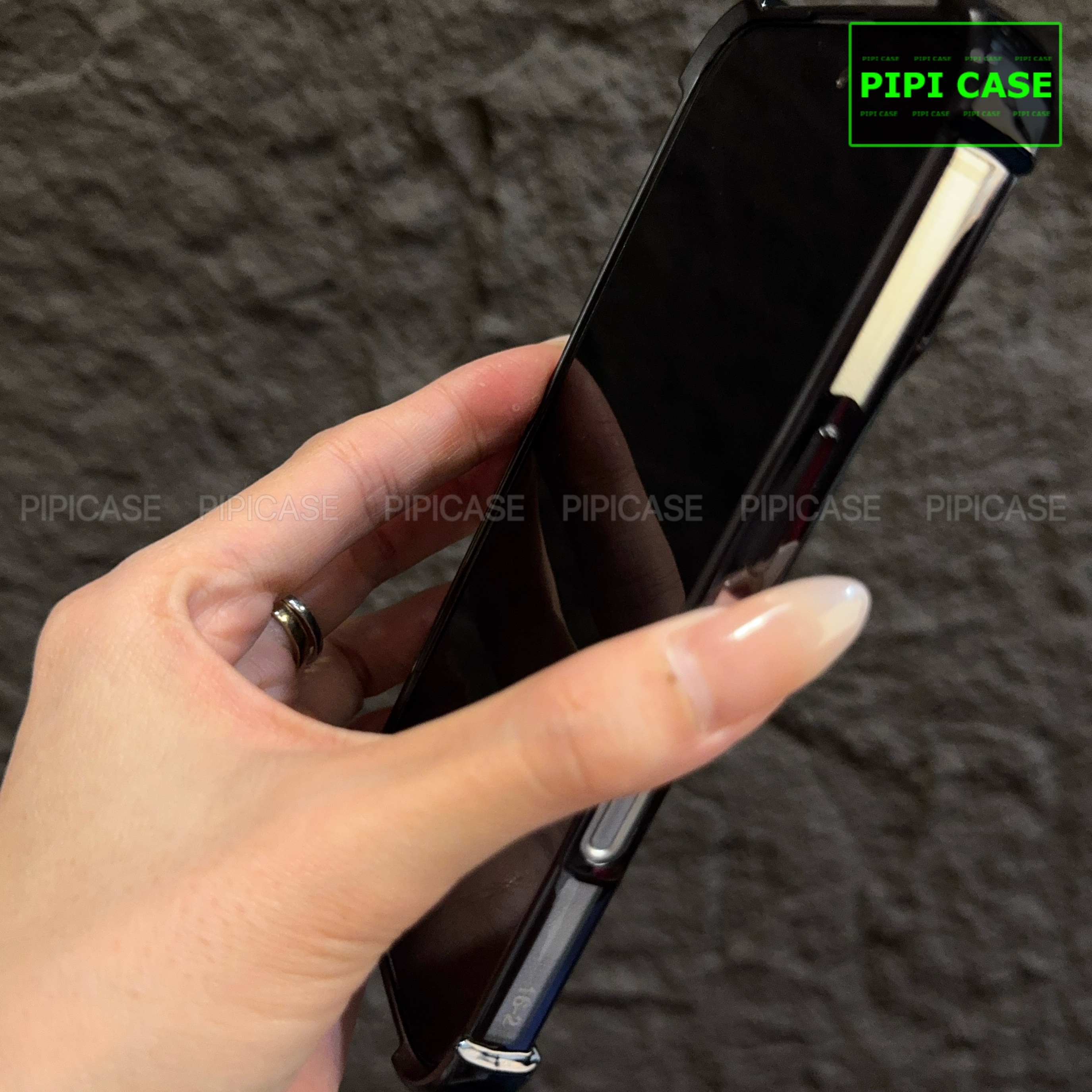 Ốp Lưng iPhone 17 - Gu - Đen_thumbnail_5