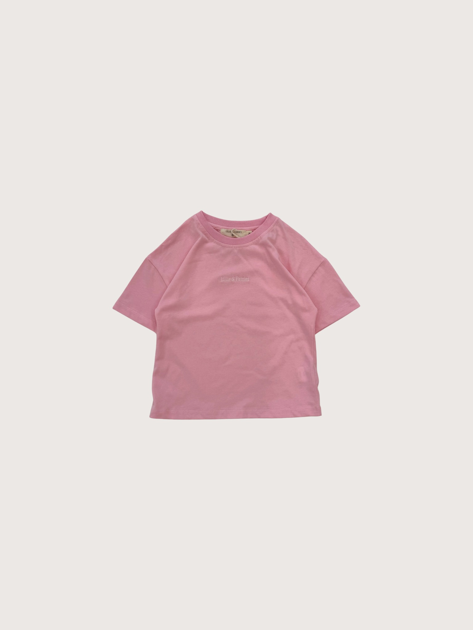 Lillie T-Shirt 24 (Áo Phông Thêu Chữ Cổ Tròn)