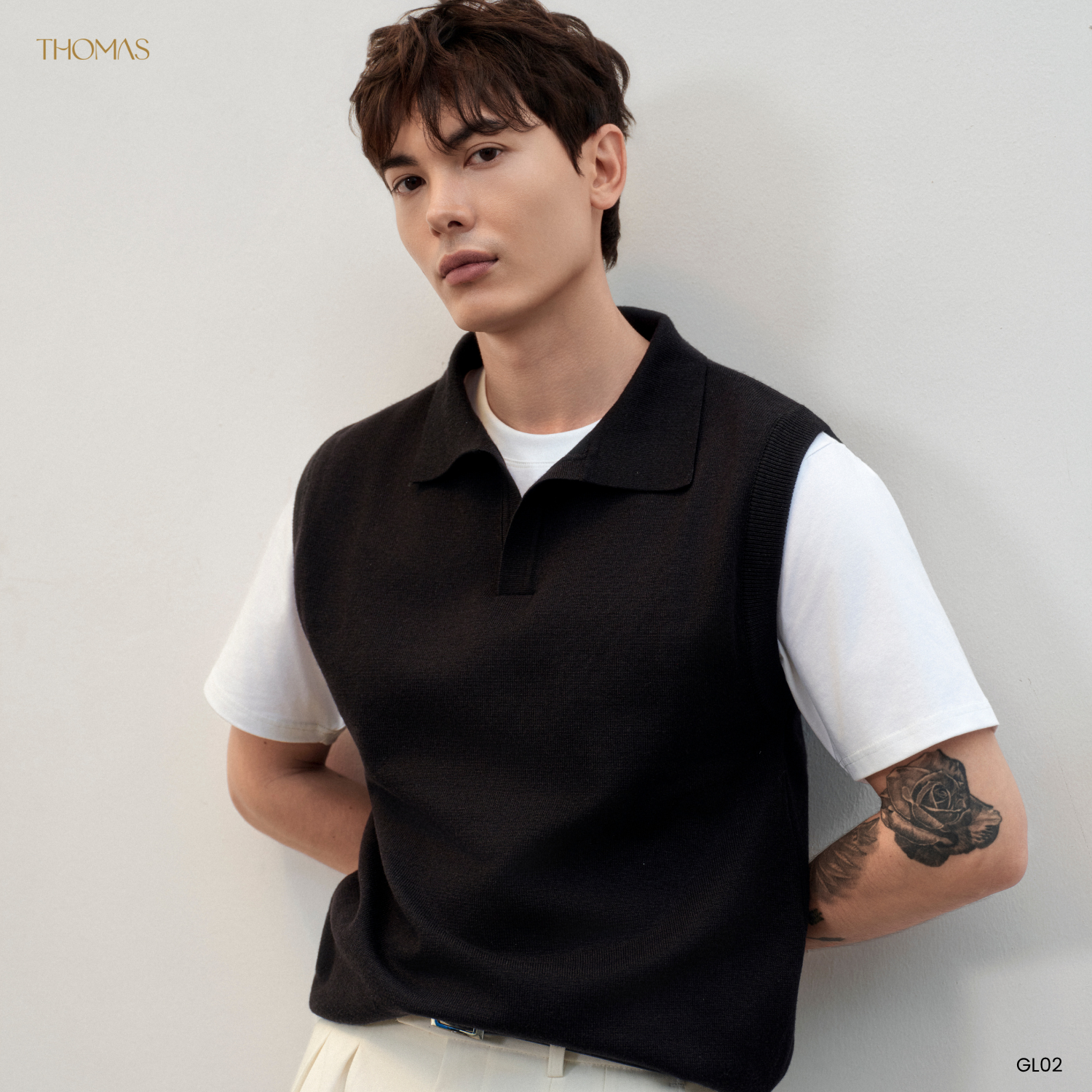 Áo Gile Dệt Kim Cổ Johnny Campus Sợi Rayon Form Regular_thumbnail_3