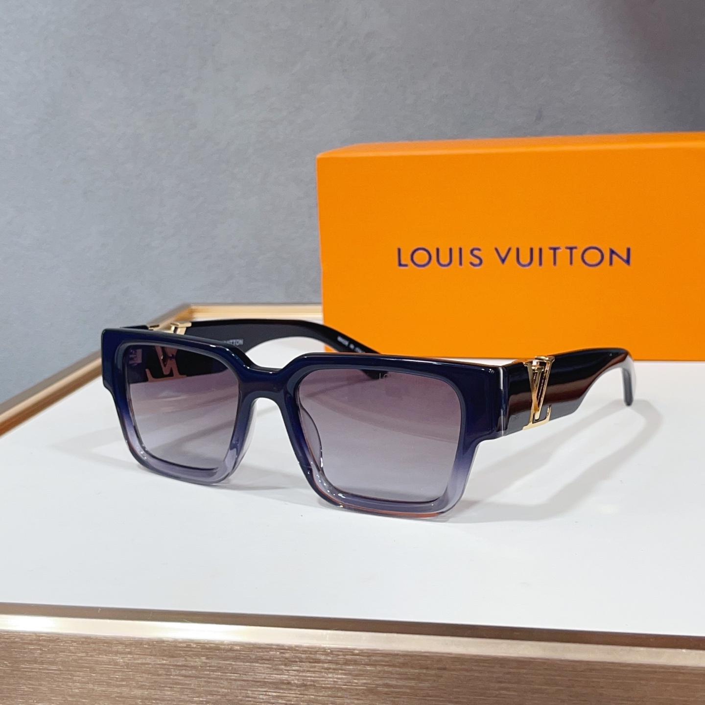 Kính LV_thumbnail_7
