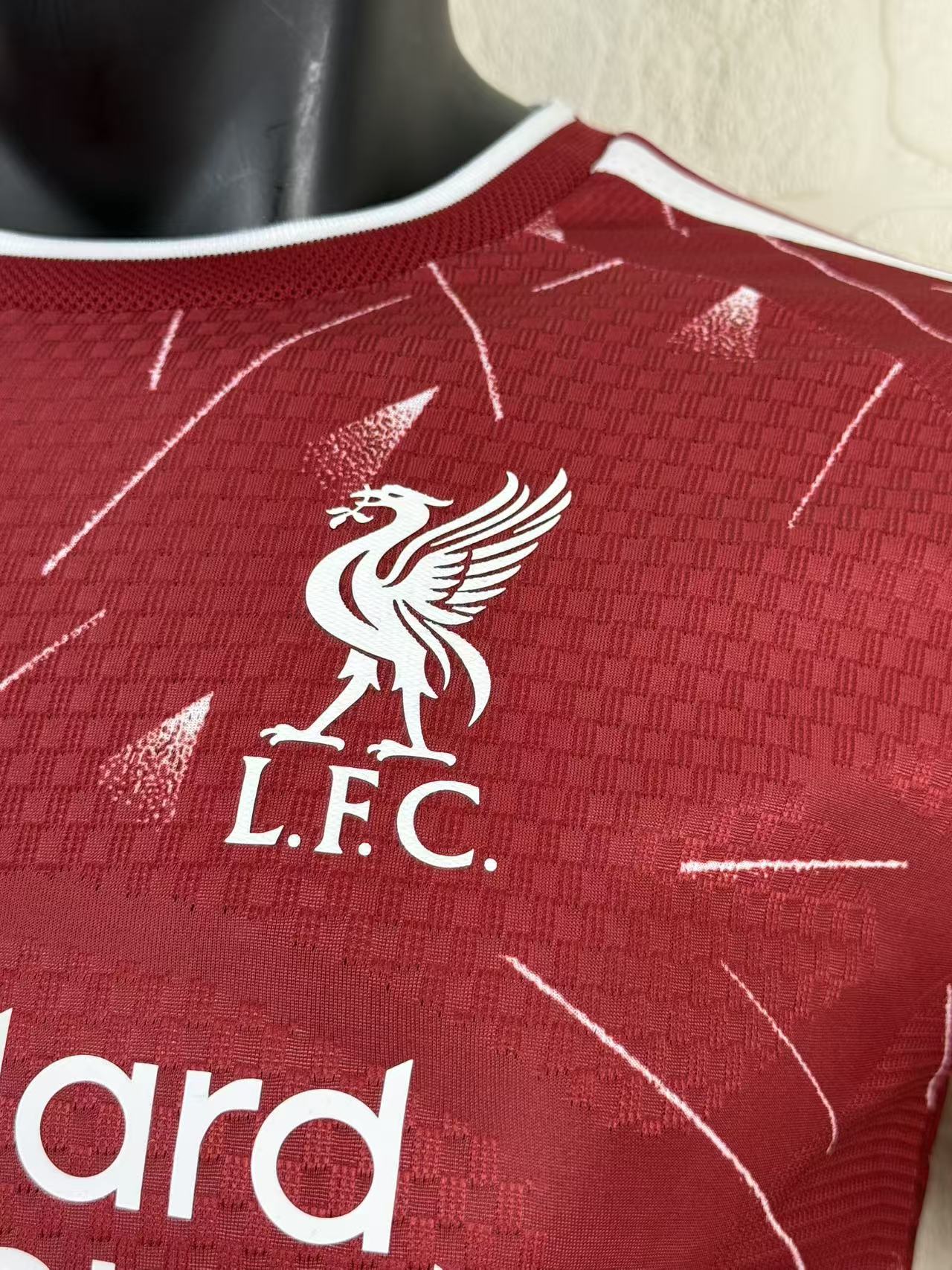 Liverpool sân nhà bản player 26-27_thumbnail_3