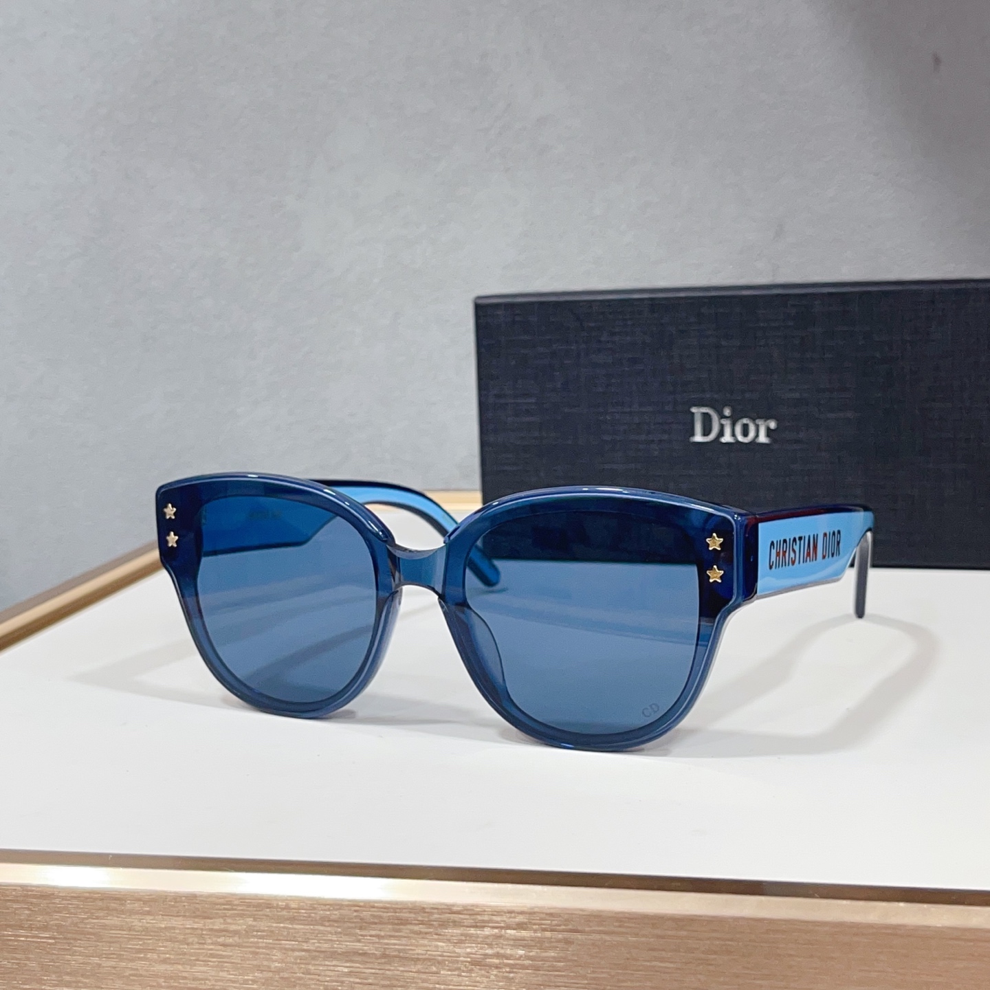 Kính dior_thumbnail_4
