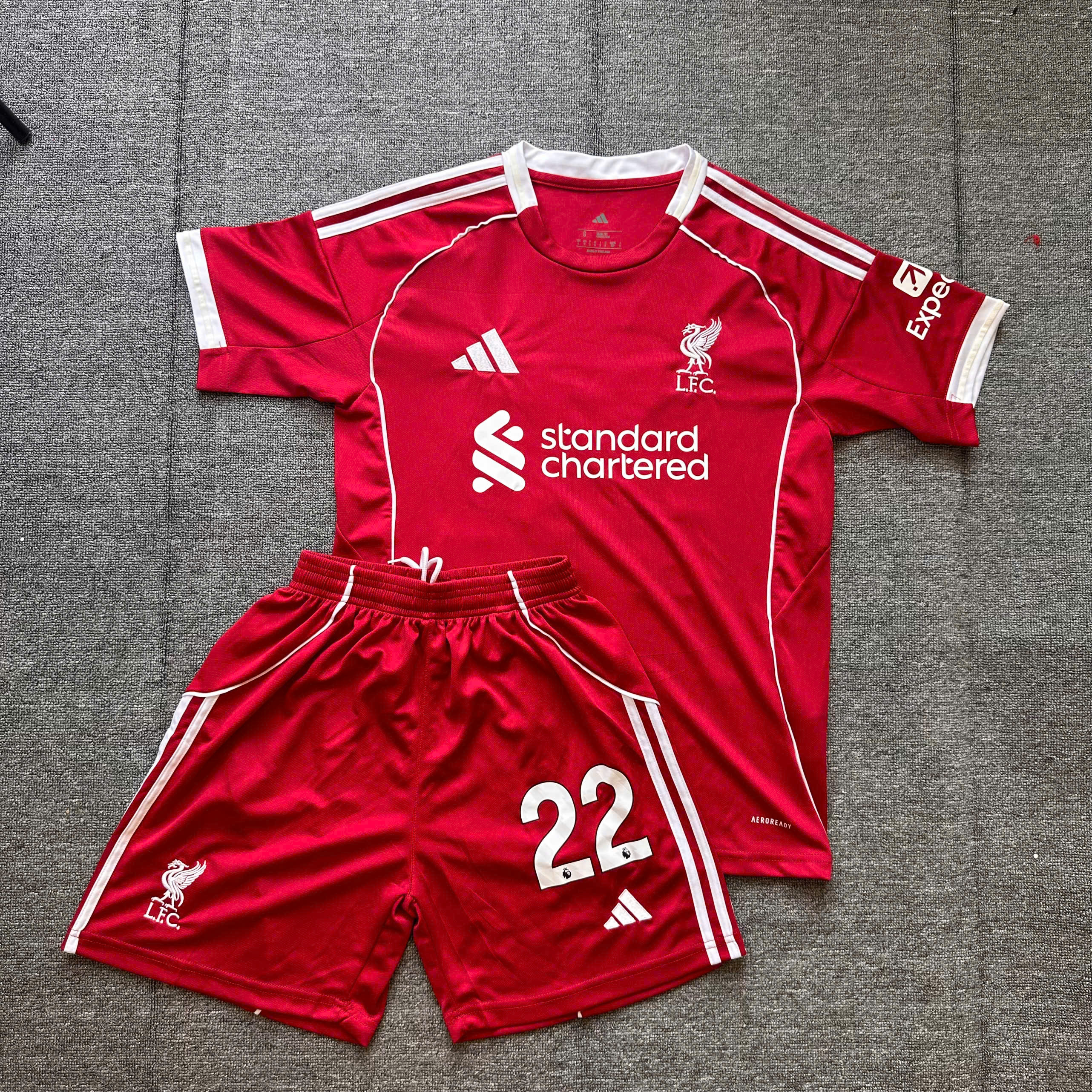 SALE 21 - Size: S