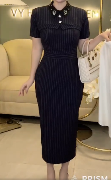 Đầm Bút Chì Kẻ Phối Cổ Đính Đá_thumbnail_5