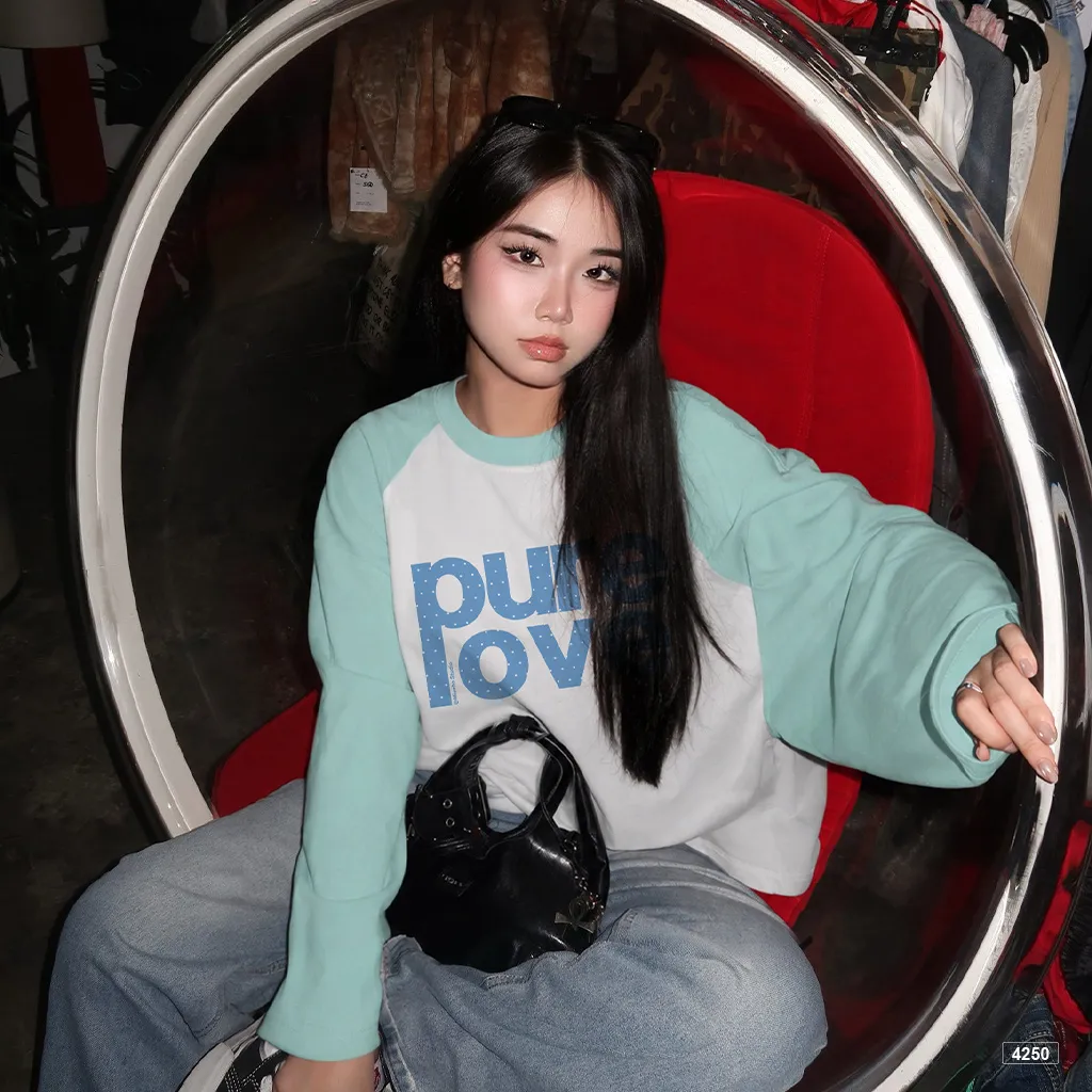 Áo thun nữ tay dài form boxy phối raglan Pure love Miucho 4250_thumbnail_3