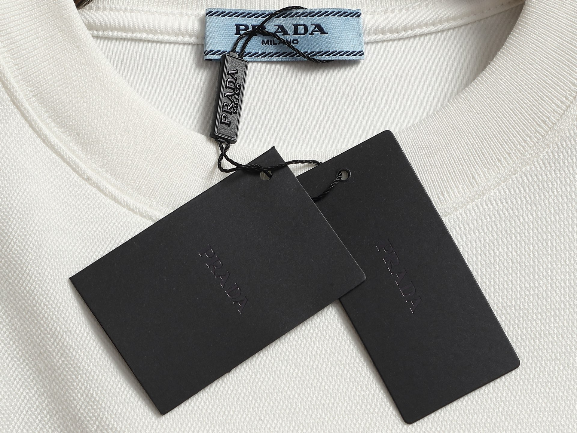 Áo Nỉ Prada_thumbnail_0