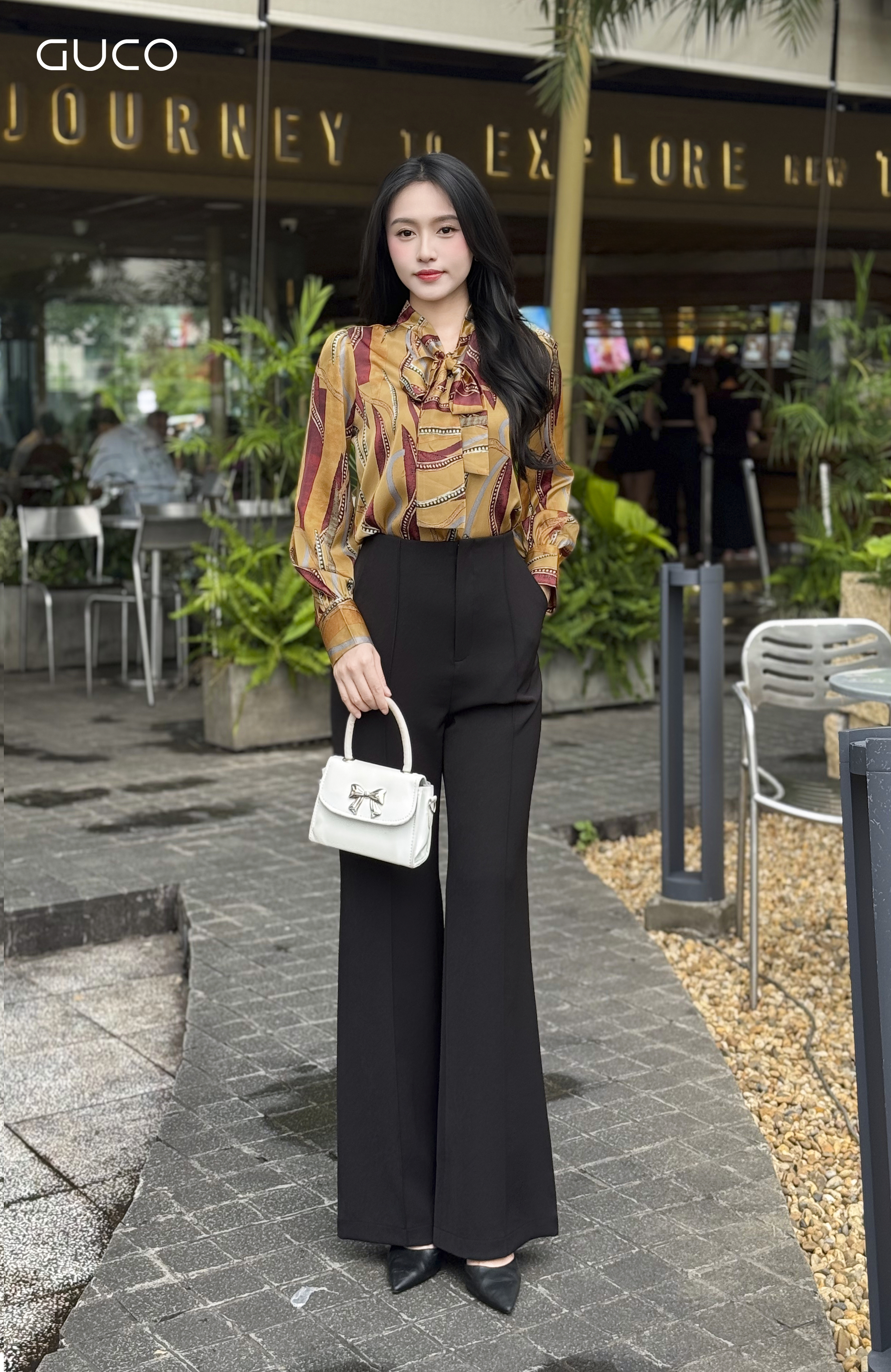 QUẦN TÂY ỐNG LOE CHÍT LY - ĐEN