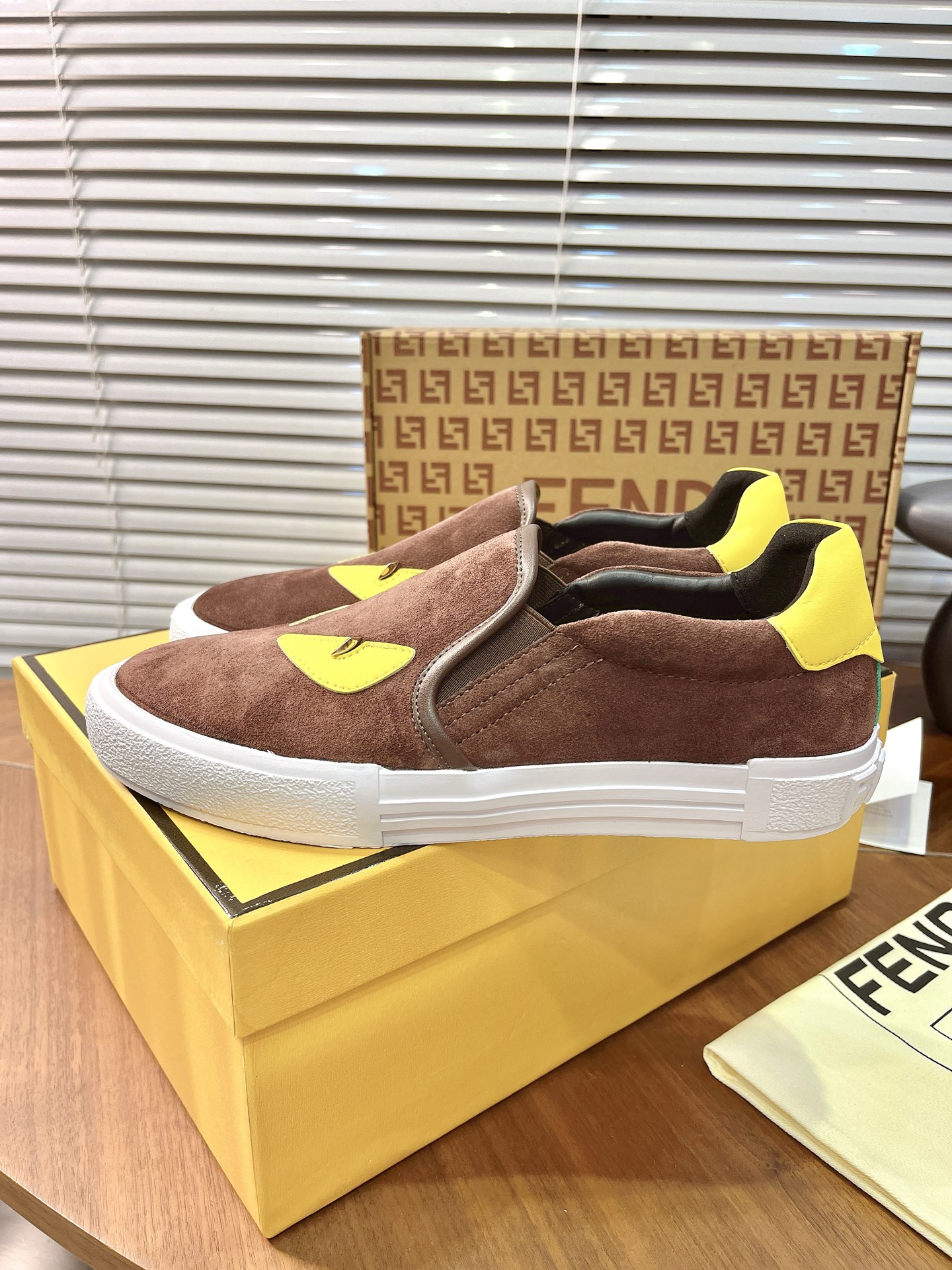 Giày Slipon Fendi_thumbnail_6