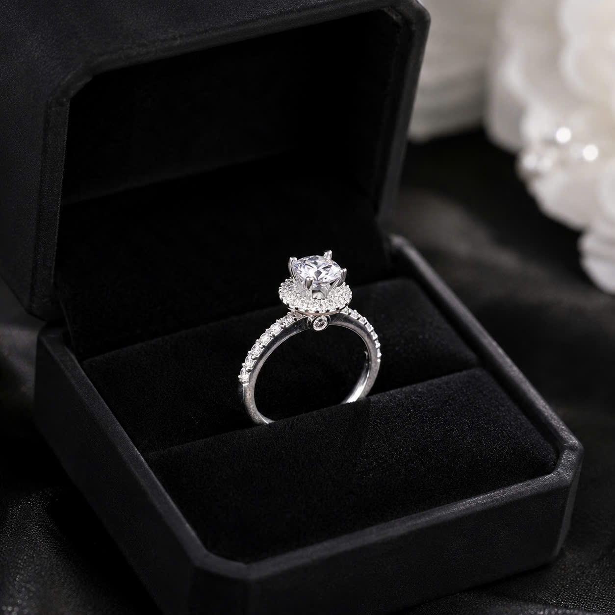 Nhẫn bạc xi kim đá chủ đế tản tròn size 5