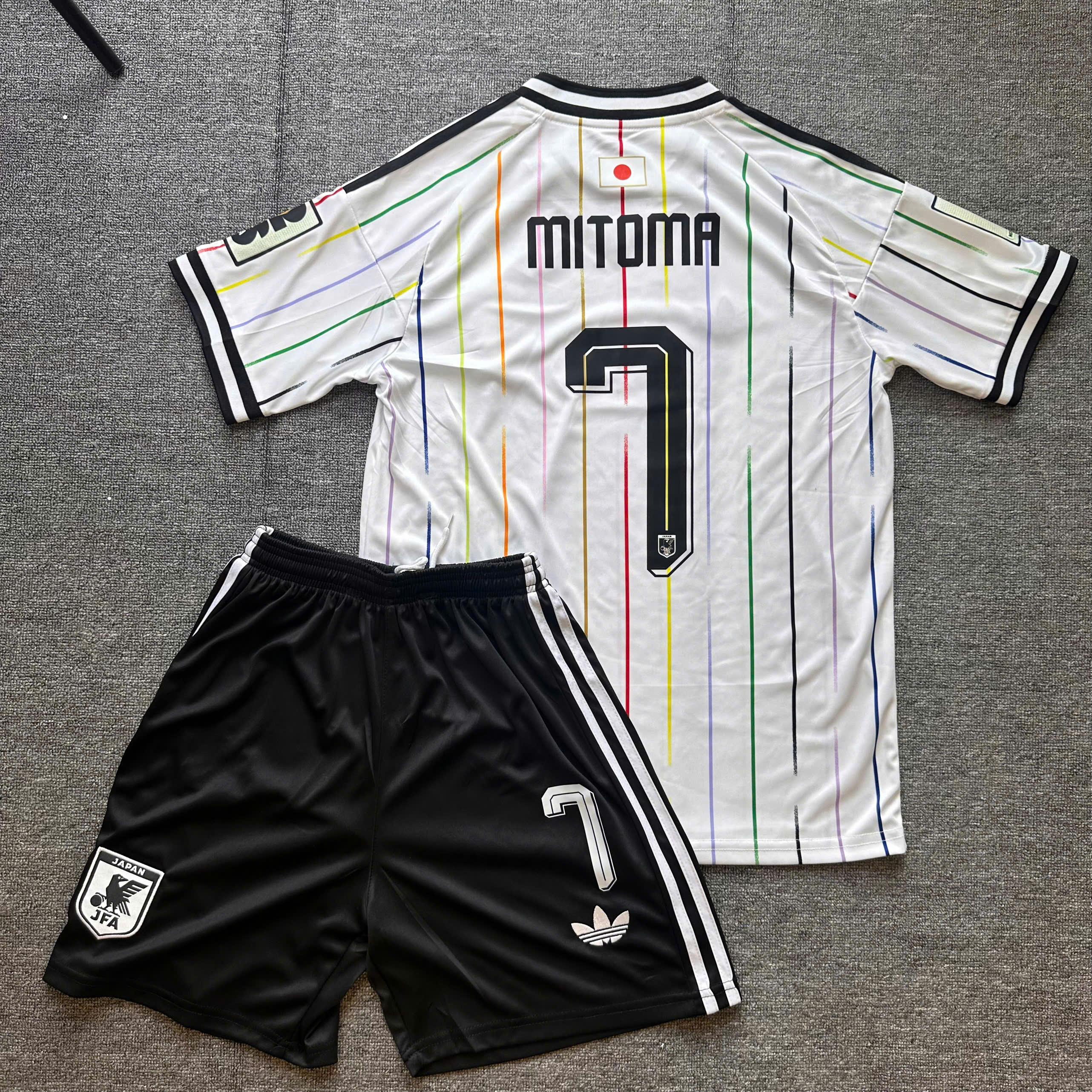 SALE 17 - Size: S