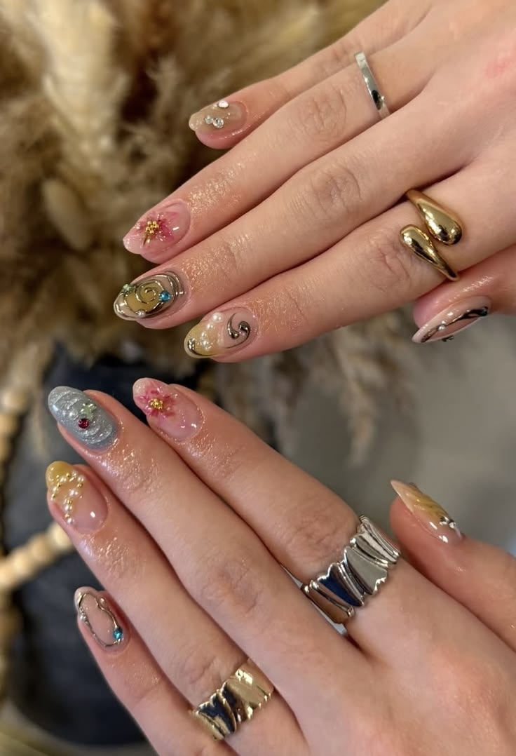 Nail mùa thu 2026: Thêm một chút sắc xanh, nâng ngay vẻ old money cho đôi tay