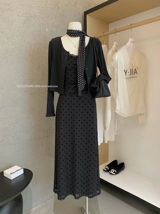 Lucas - Set váy 2 dây chấm bi viền ren dáng dài + áo khoác cardigan cài cúc + khắn chấm bi