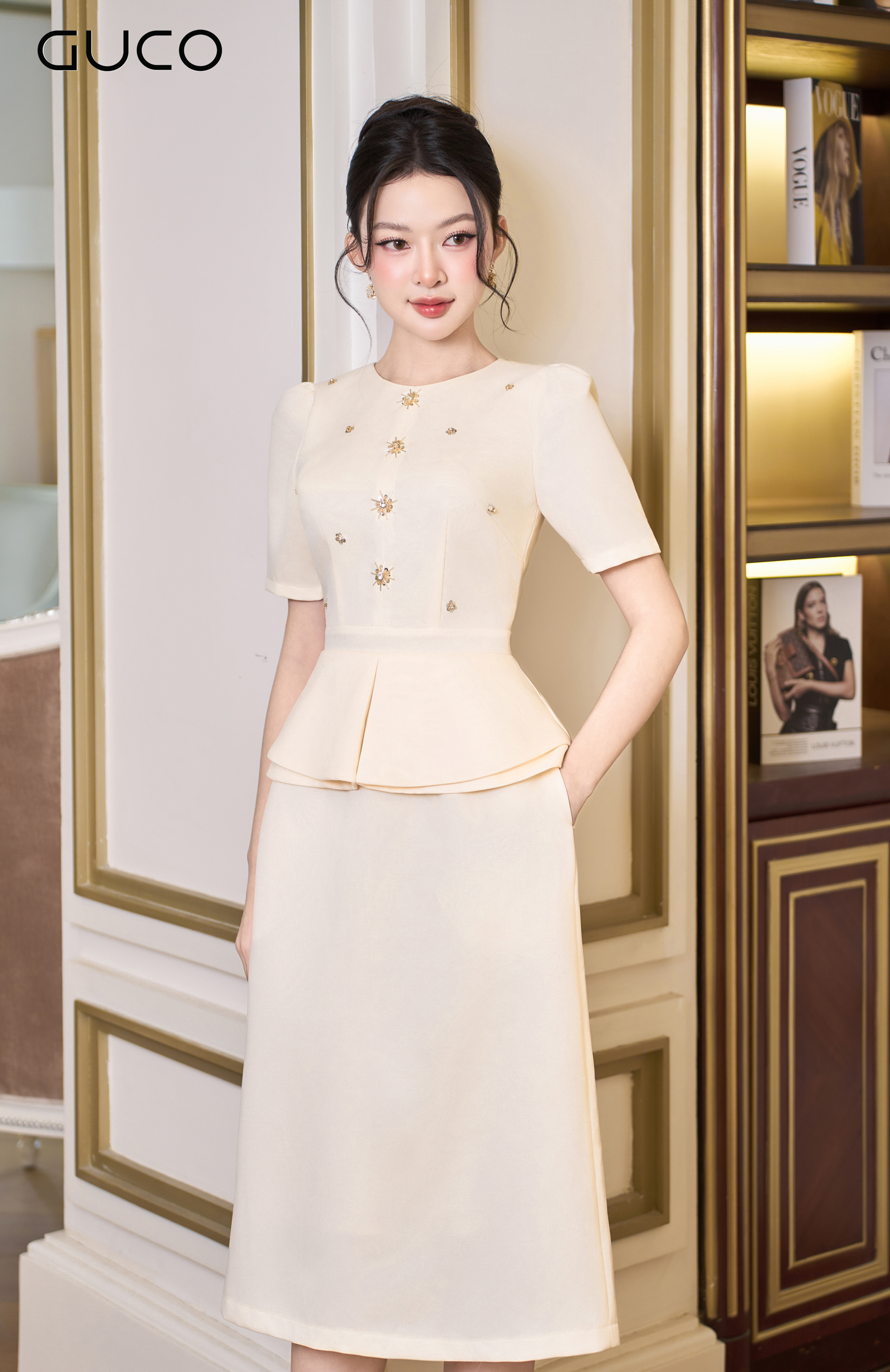 GUCO Đầm Peplum Kem Đính Đá Sang Trọng_thumbnail_3