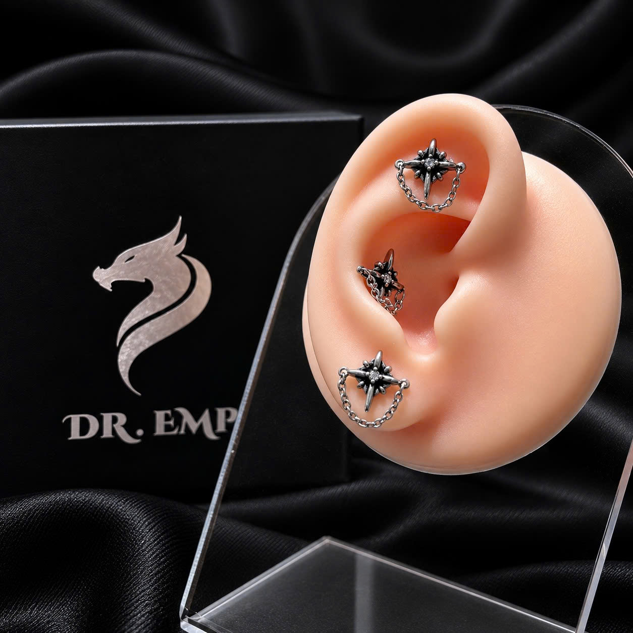 Khuyên kiểu chrom heart đá giữa rơi xích_thumbnail_3