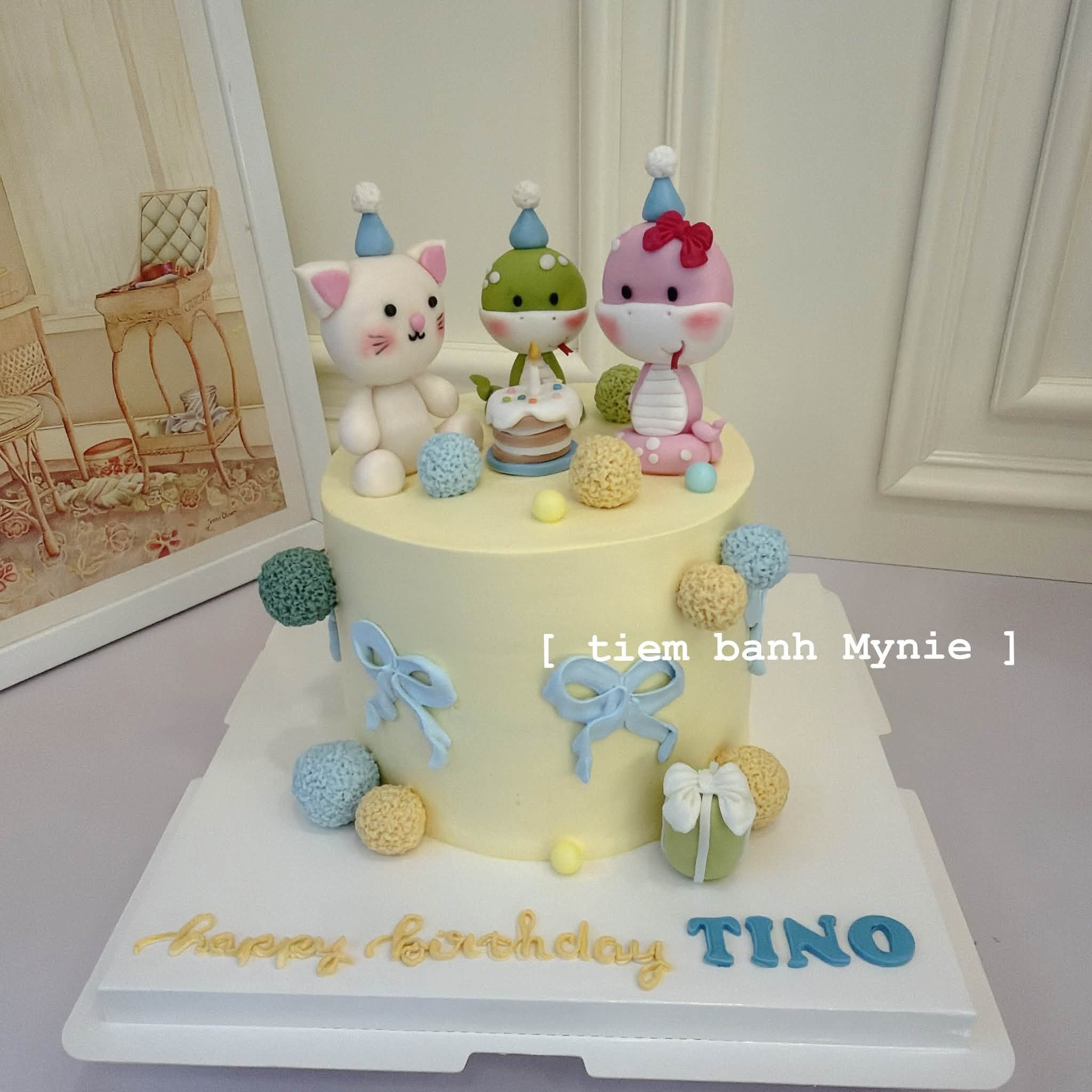 Bánh thôi nôi, bánh cho bé trai chủ đề thú dễ thương
