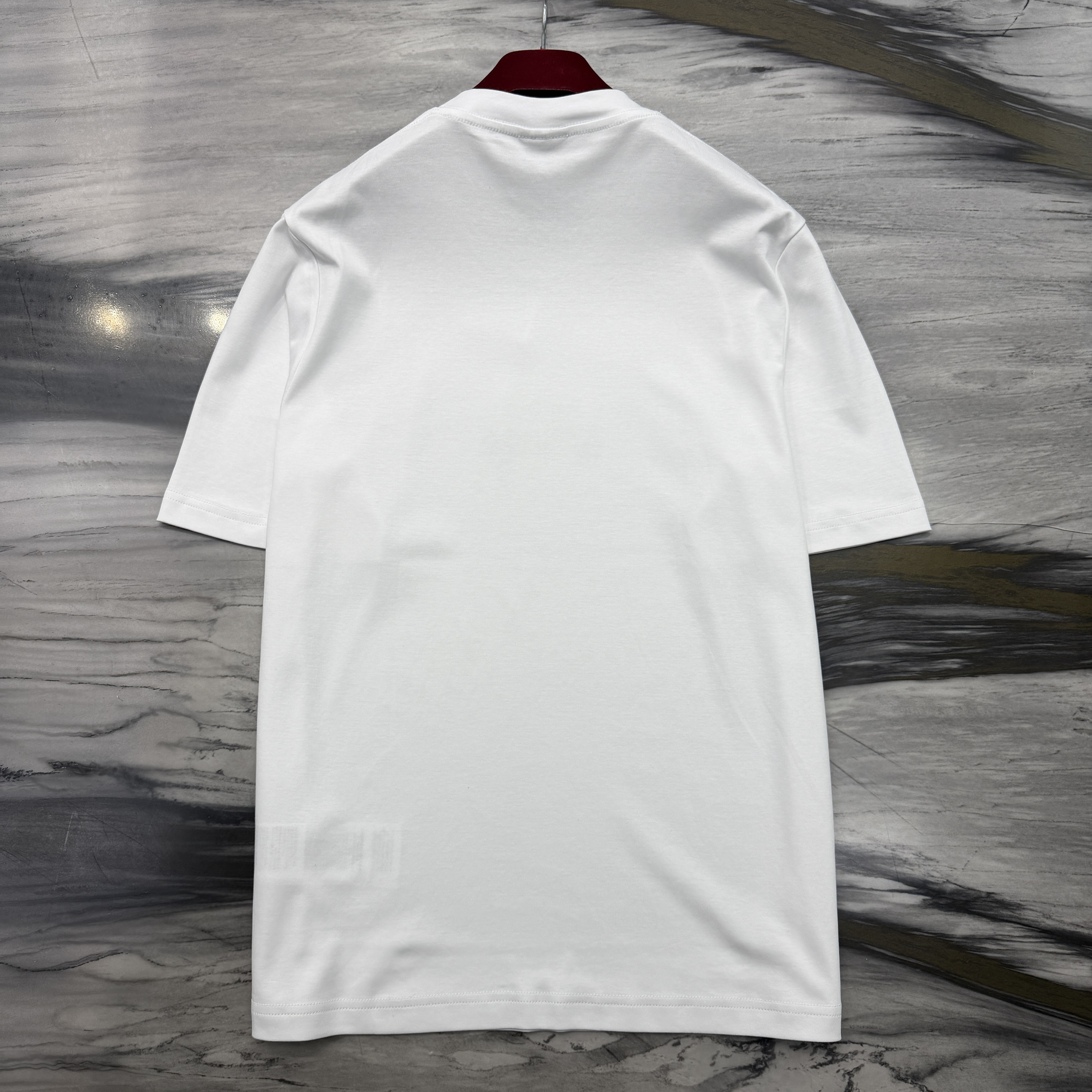 Phông Gucci_thumbnail_3