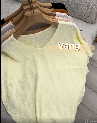 Áo len dệt cổ tim cánh dơi_thumbnail_3