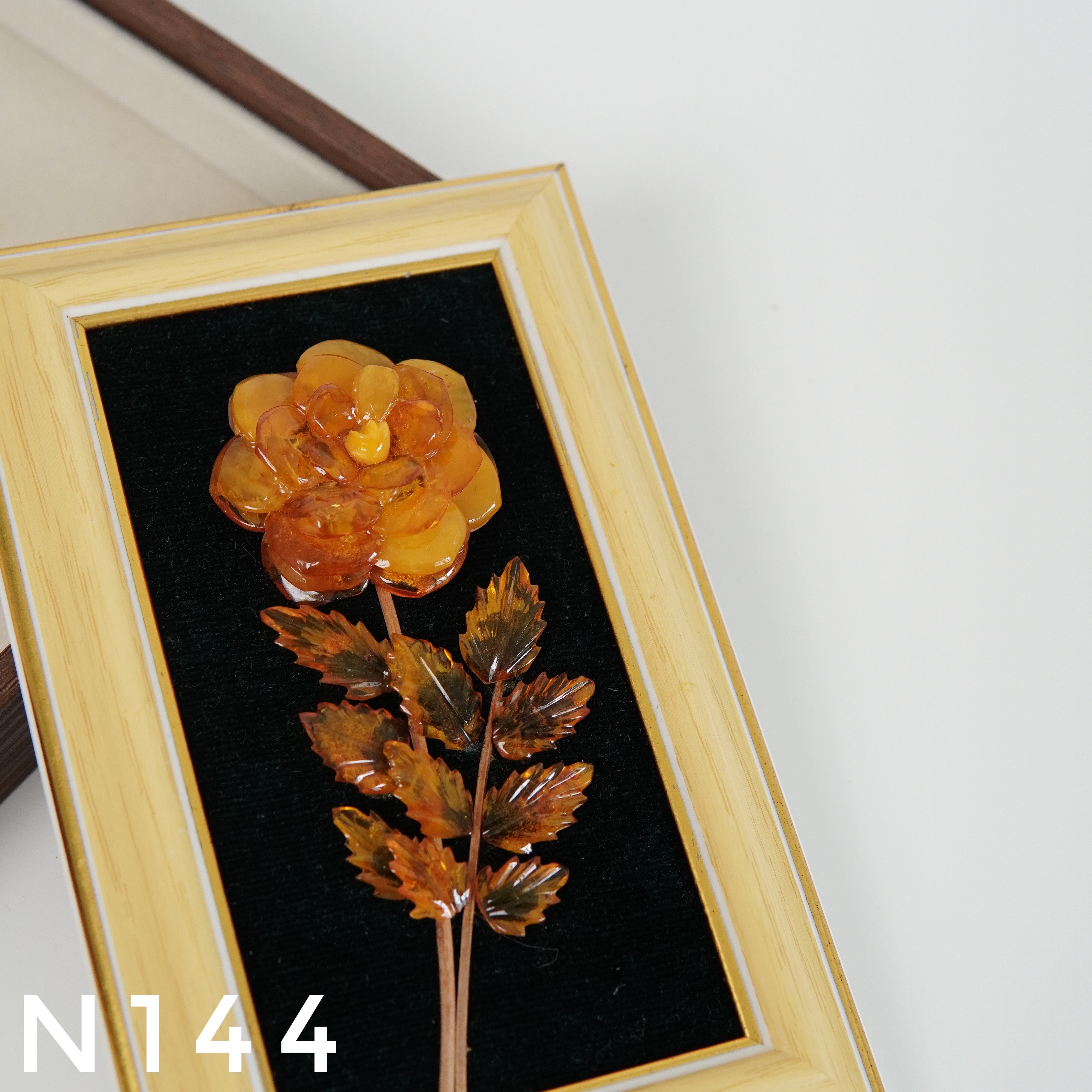 Tranh Hổ Phách Hoa Hồng – N144_thumbnail_2
