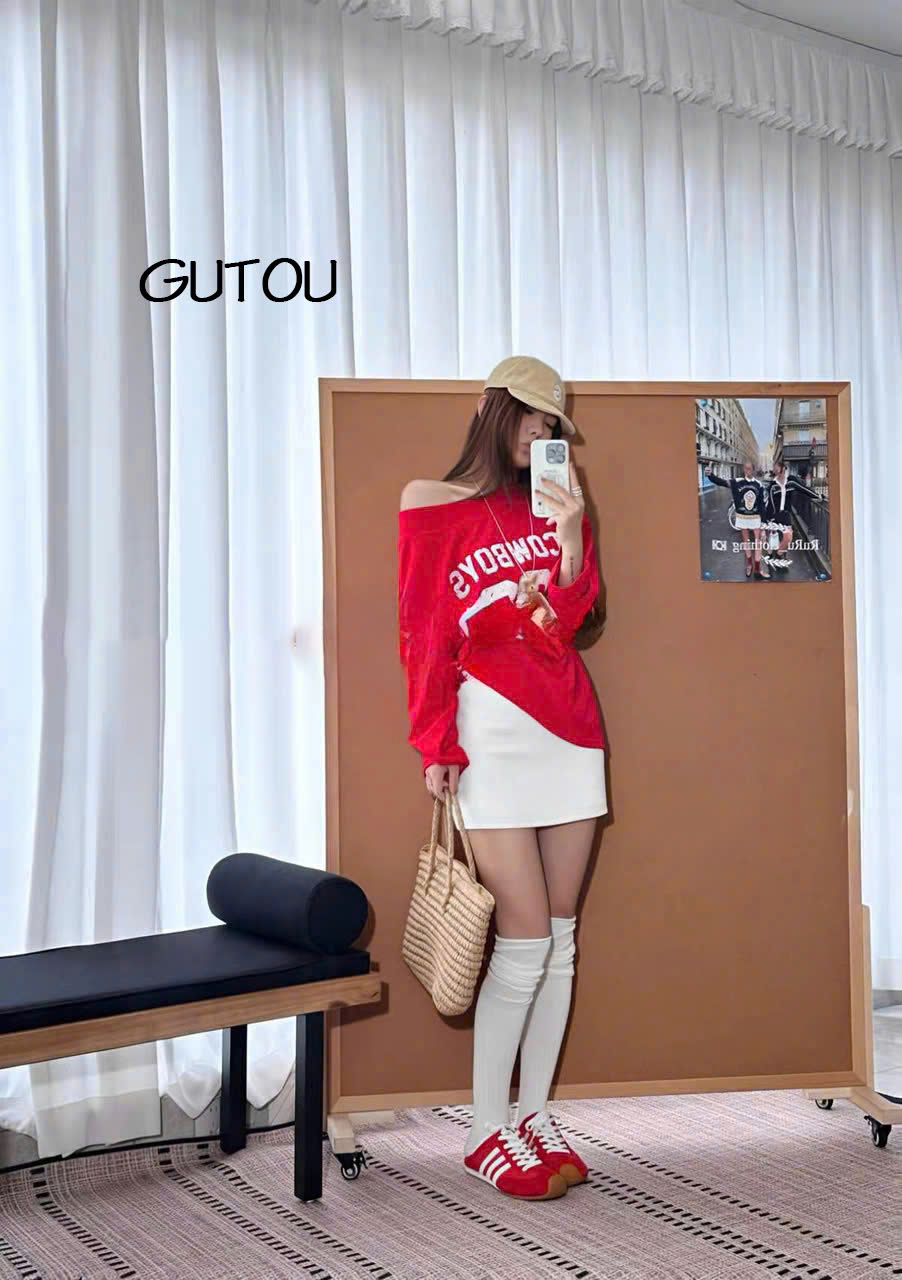 [ GUTOU ] Áo Trễ Vai Tay Dài In COWBOYS 03 Phong Cách Sporty_thumbnail_3
