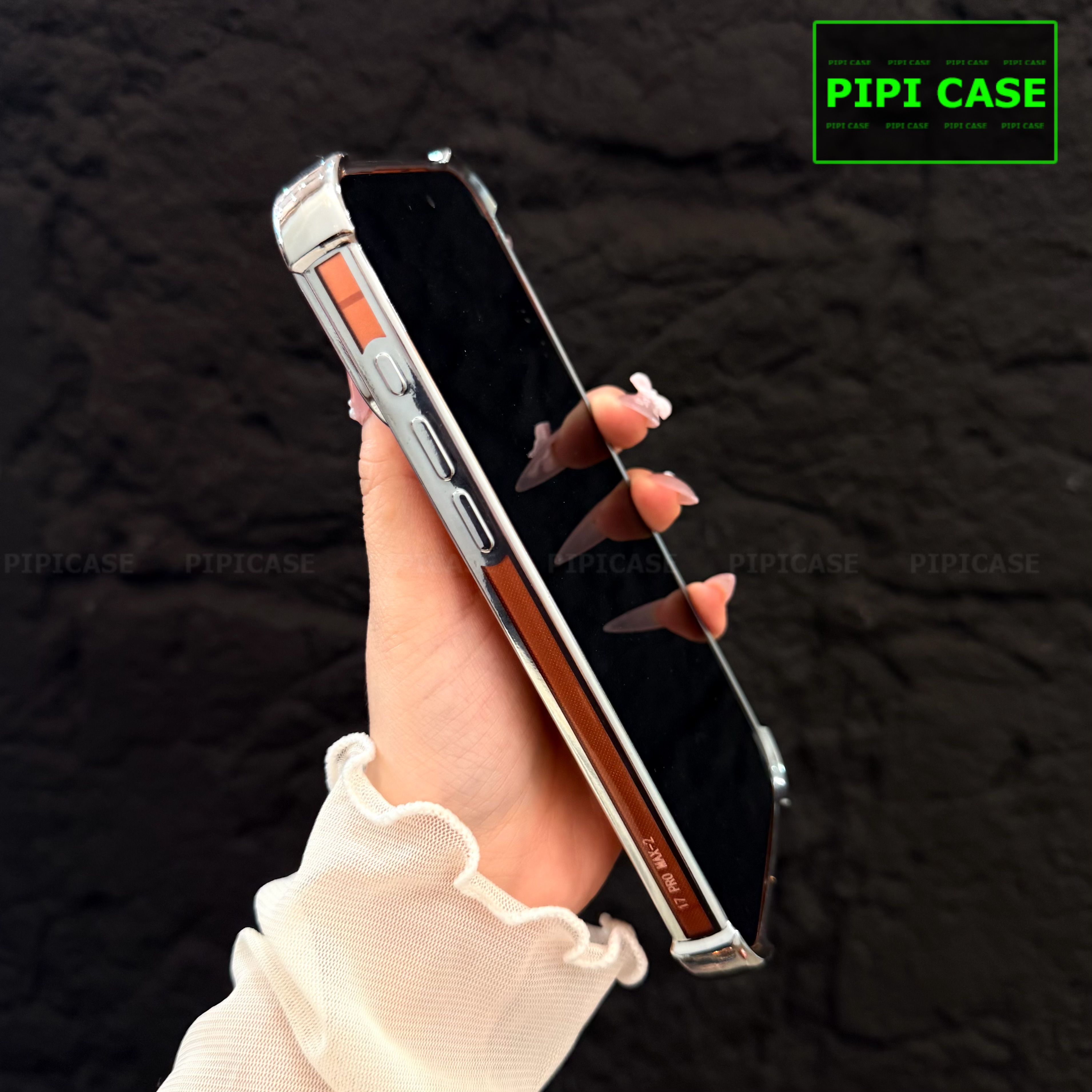 Ốp Lưng iPhone 17 Pro - Gu - Bạc_thumbnail_13