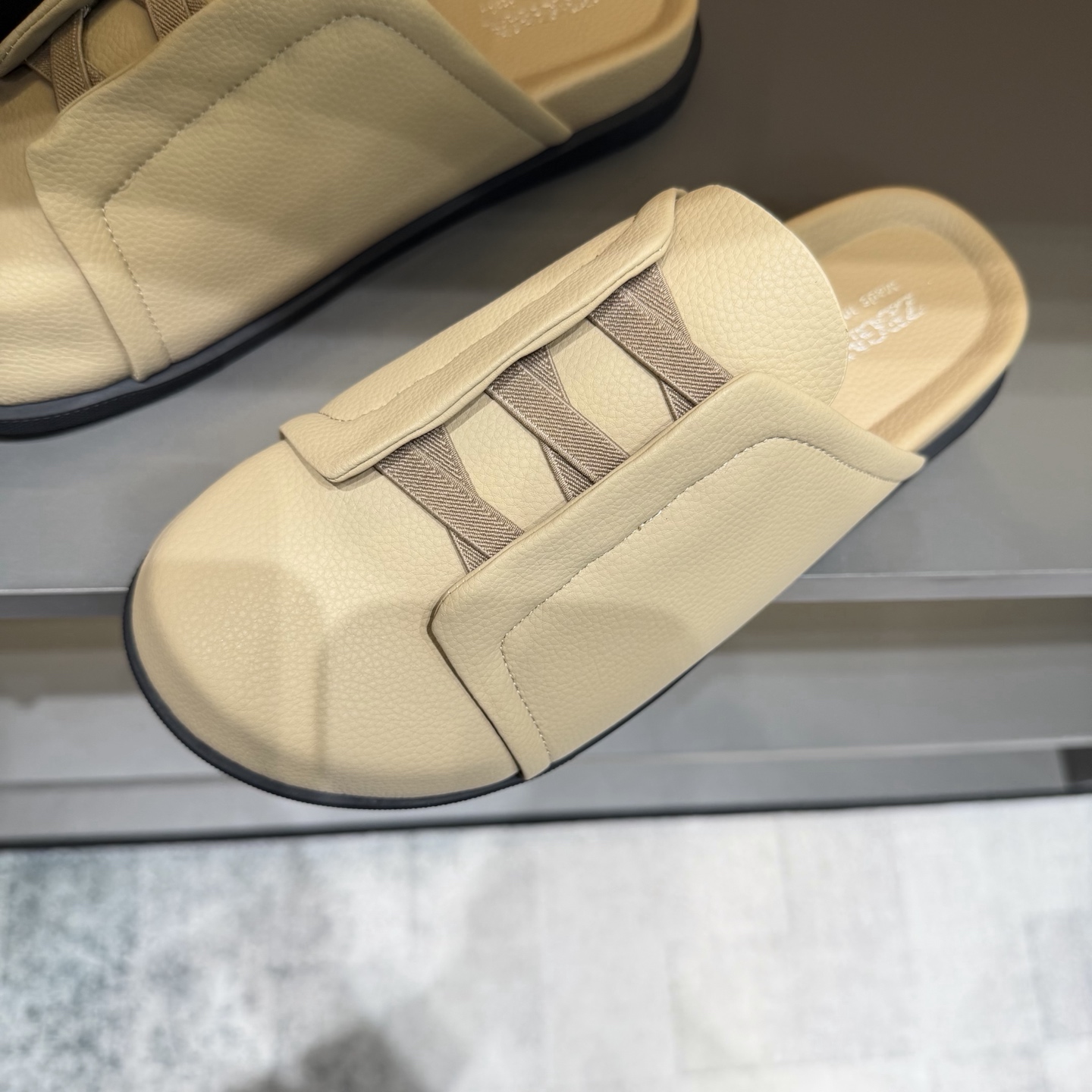 Sục Zegna_thumbnail_8