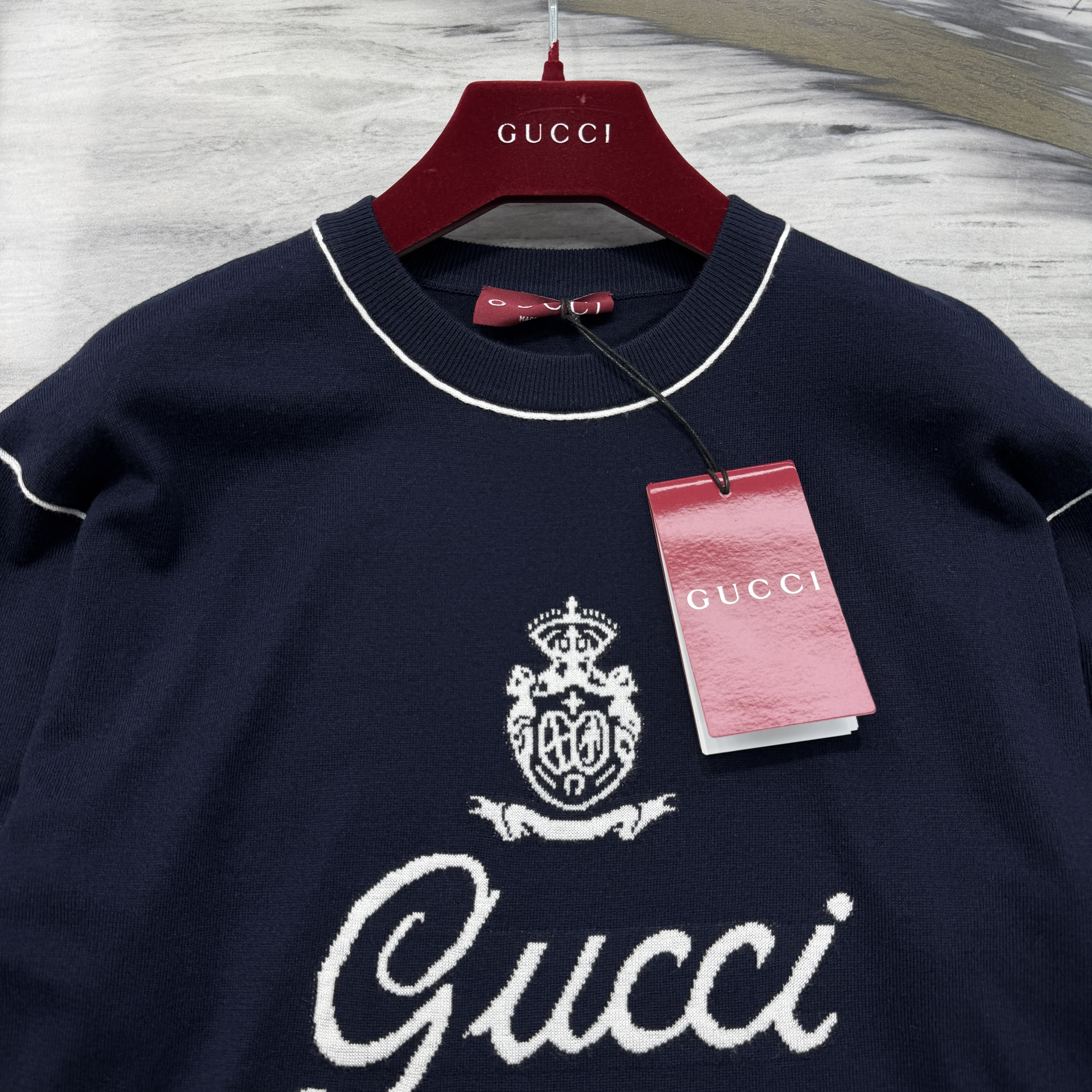 Phông Gucci_thumbnail_2
