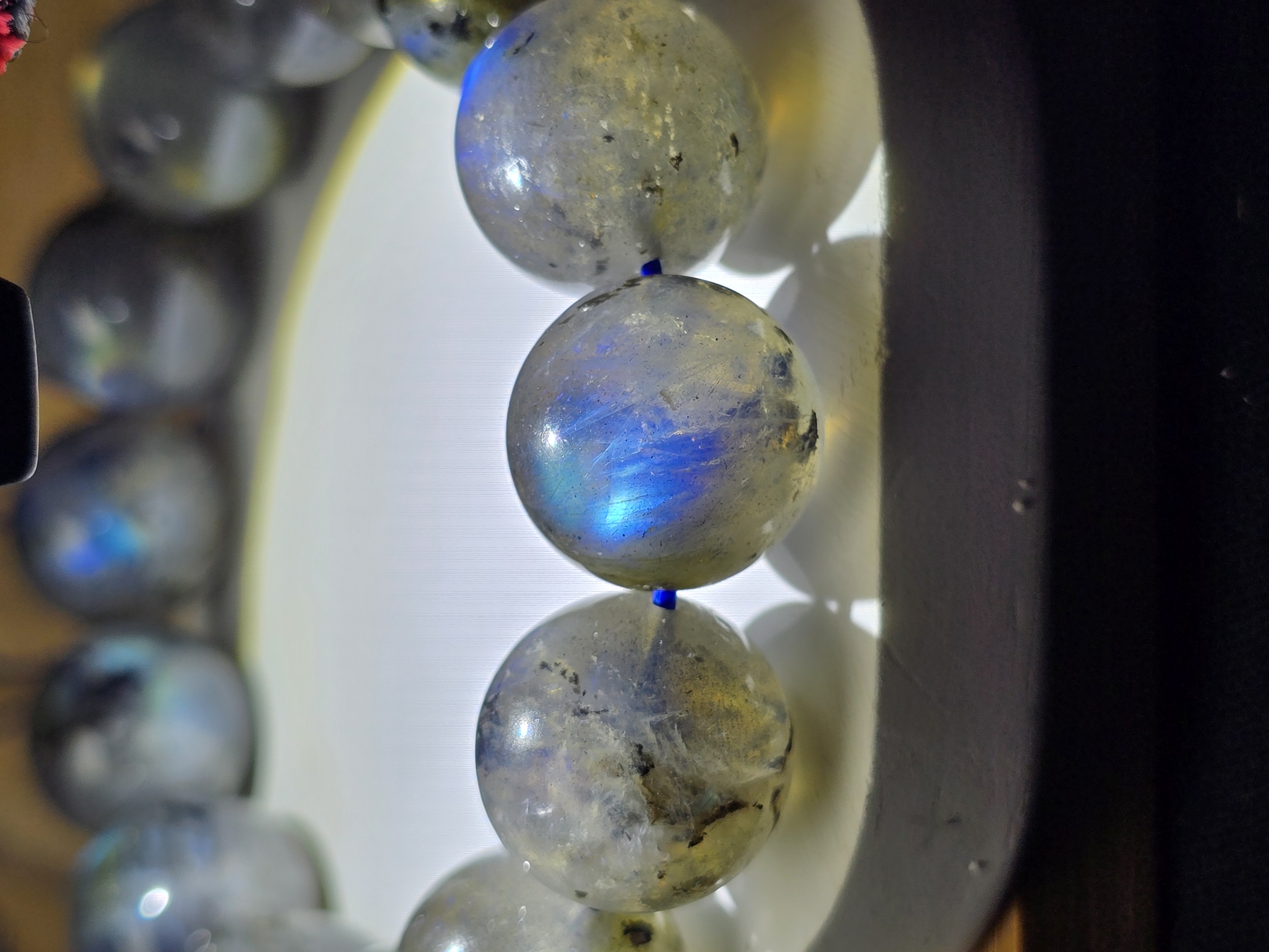 Vòng Tay Đá Xà Cừ Hắc Nguyệt Quang Labradorite Thể Xám_thumbnail_10