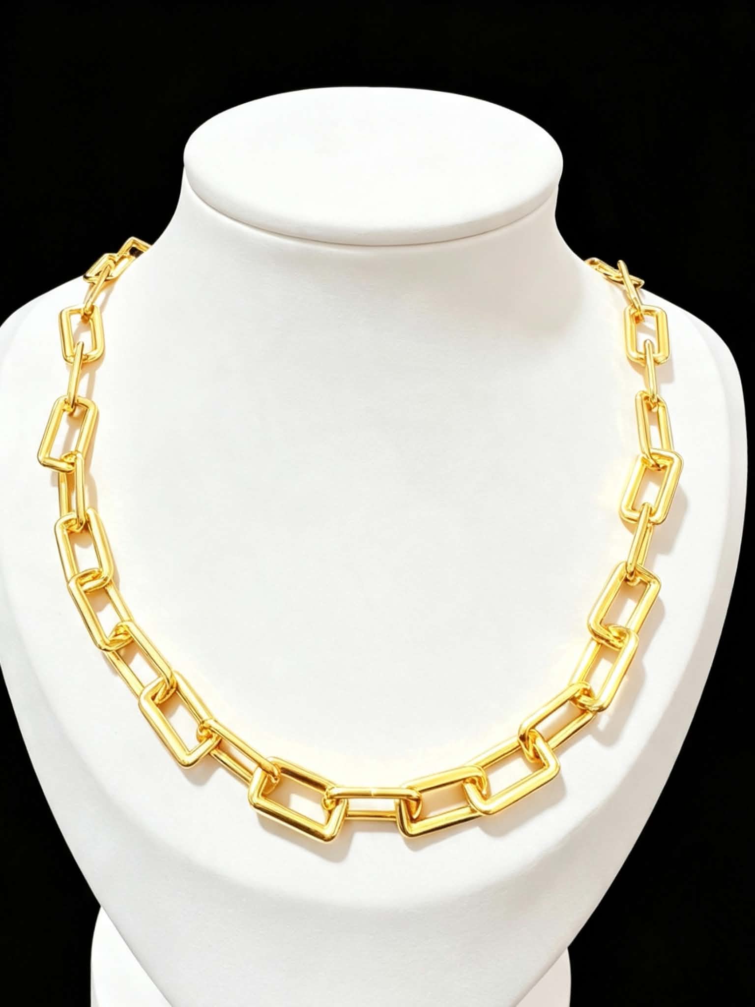 BOTEGA CHAIN