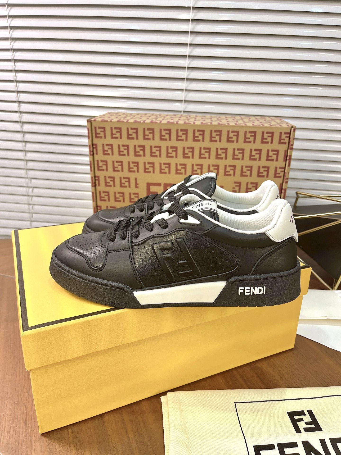Giày Fendi_thumbnail_6