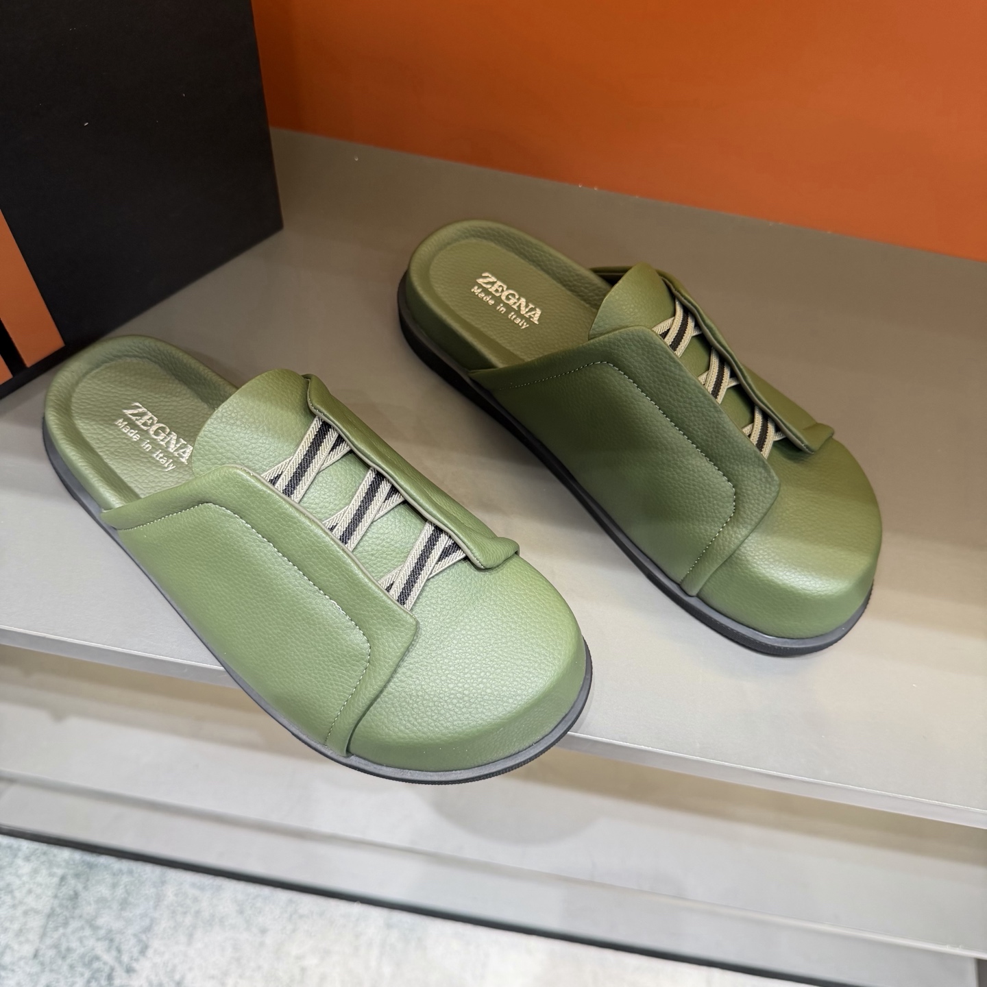 Sục Zegna_thumbnail_3