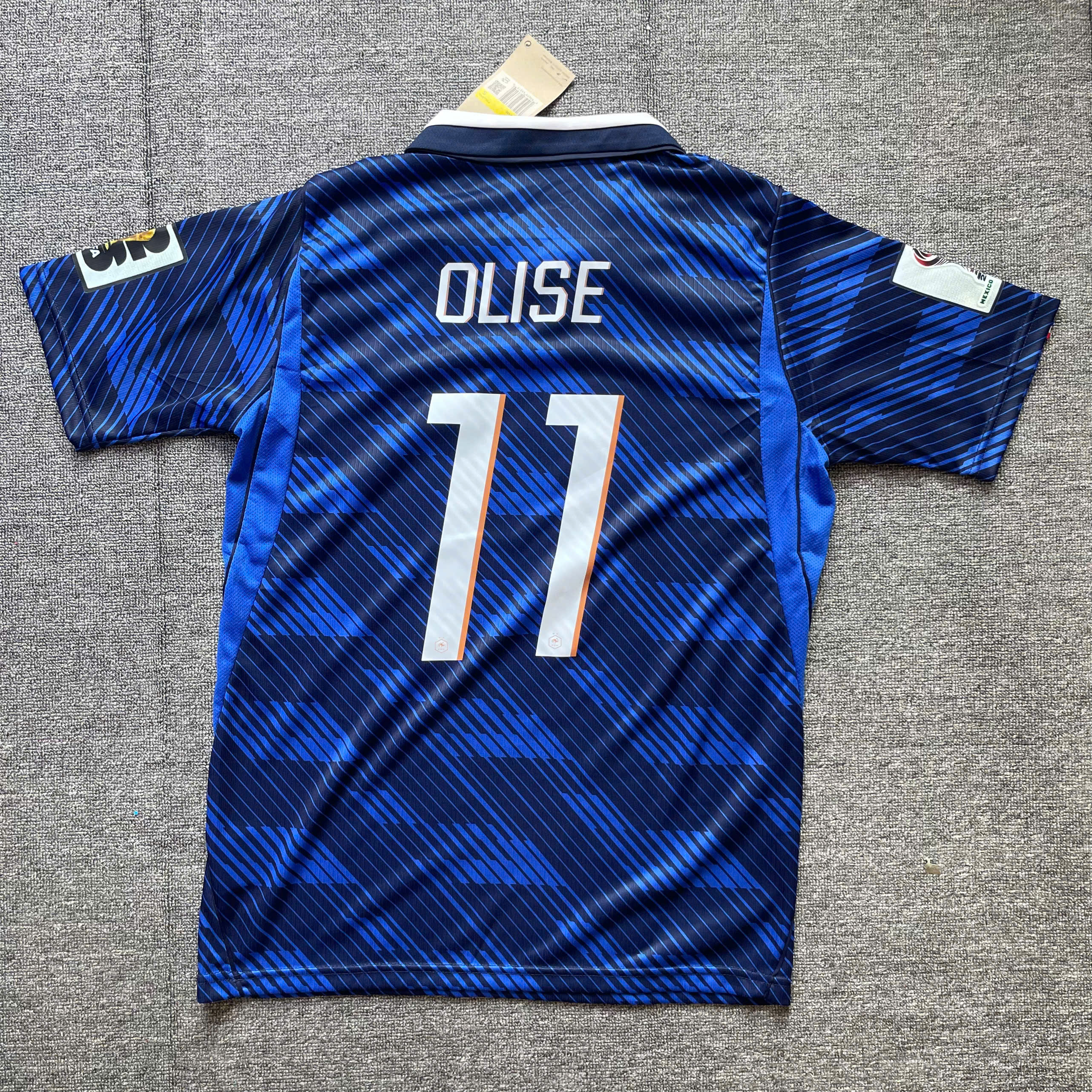 SALE 58 - Size: S