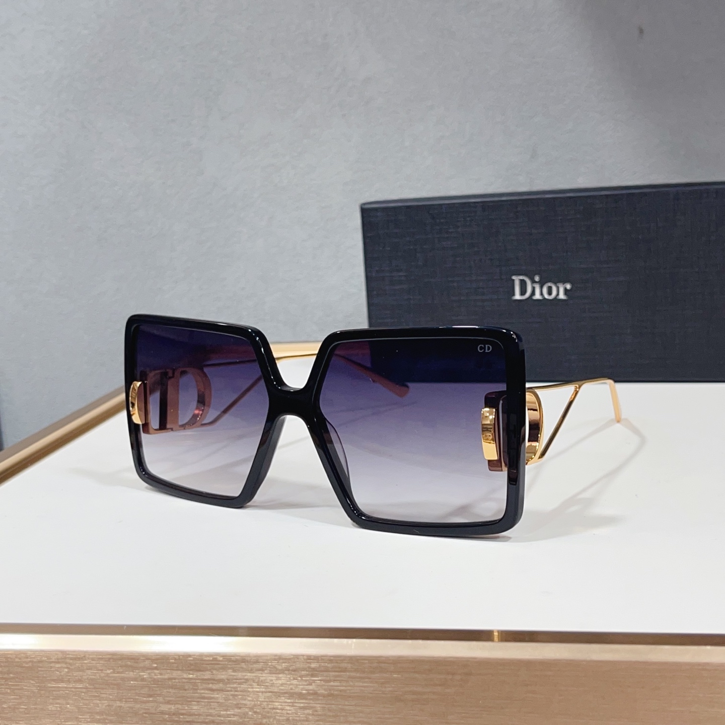 Kính dior_thumbnail_5