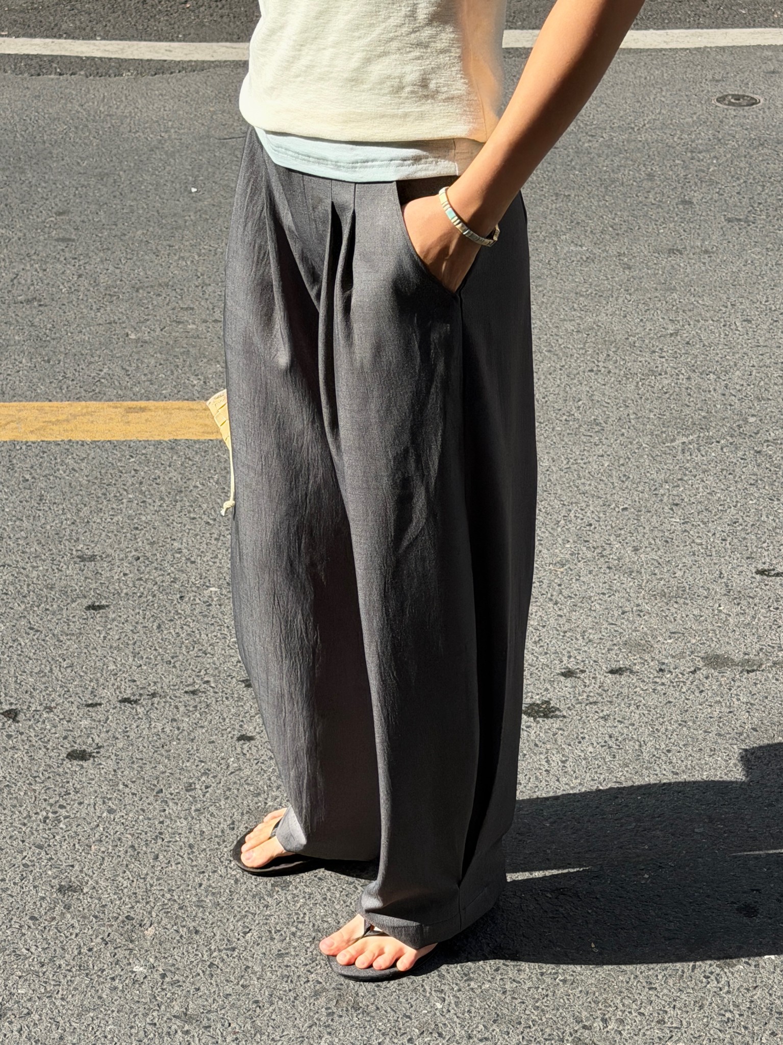 DRAPED PLEATED TROUSERS_thumbnail_1