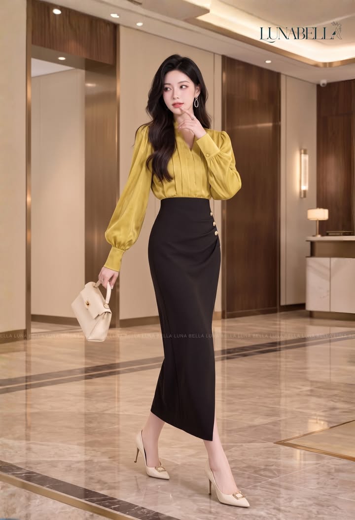 Chân váy dài xẻ cạnh ARVESA màu ĐEN