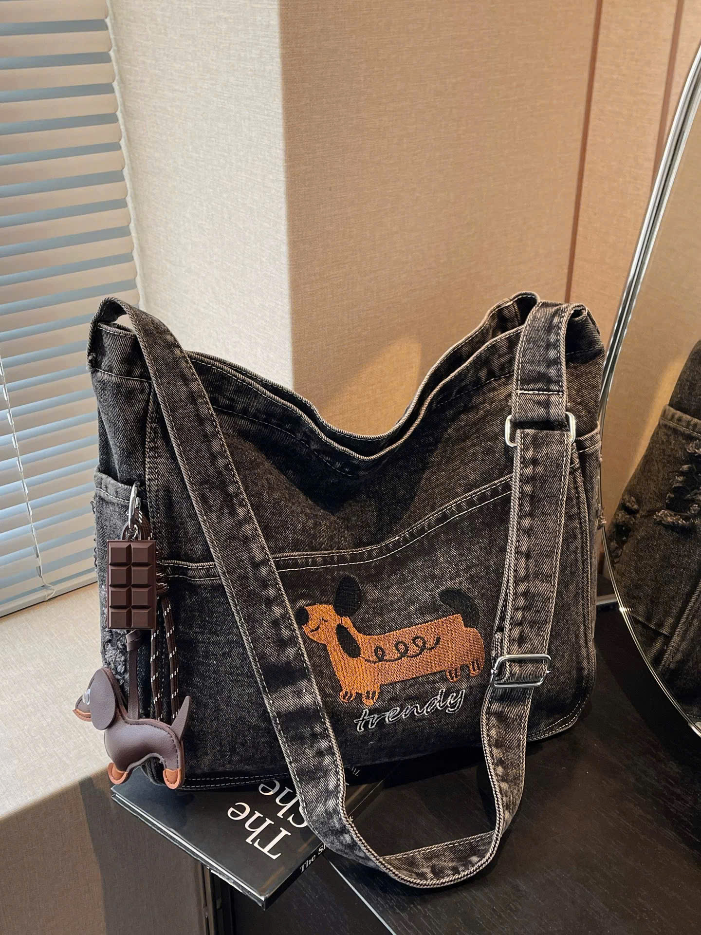 MS PO1406375 : Túi Đeo Chéo Denim Cá Tính