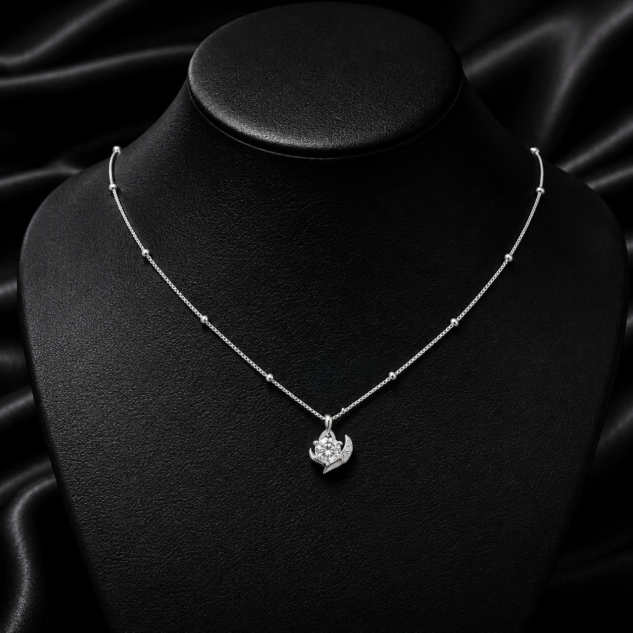 Vòng cổ bạc xi kim charm đá chấu 2 lá đá trắng_thumbnail_3
