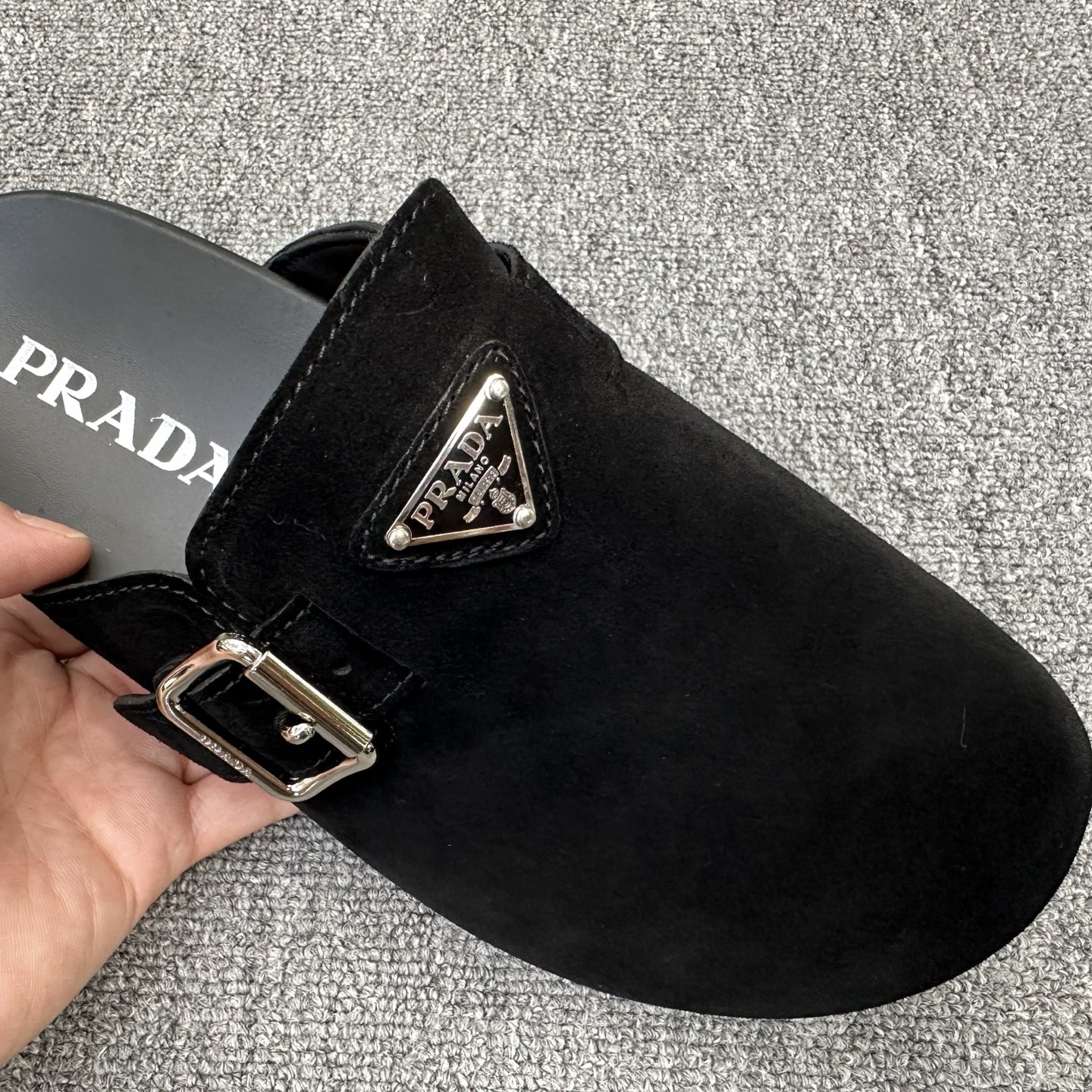 Sục PRADA_thumbnail_6