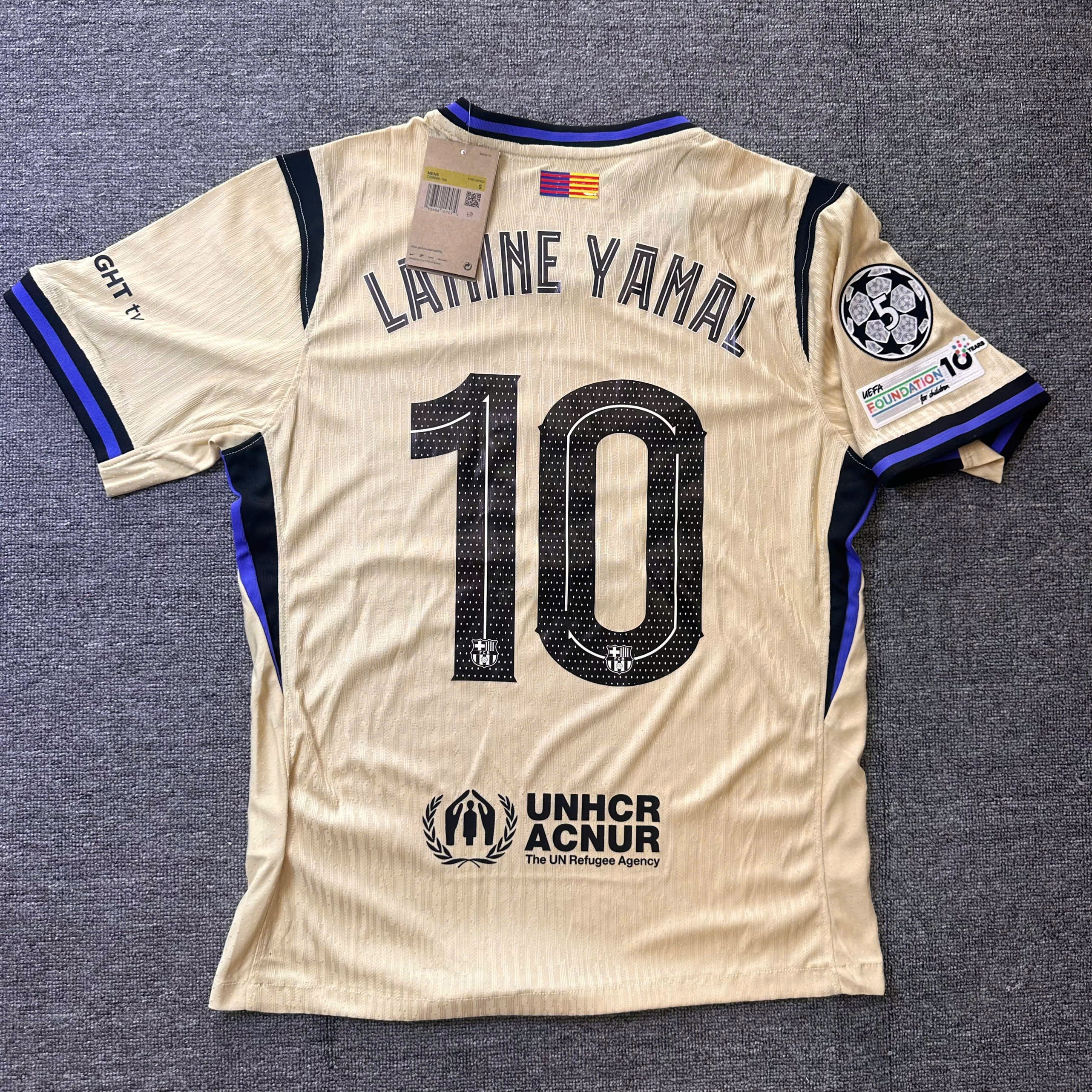 SALE 64 - Size: S