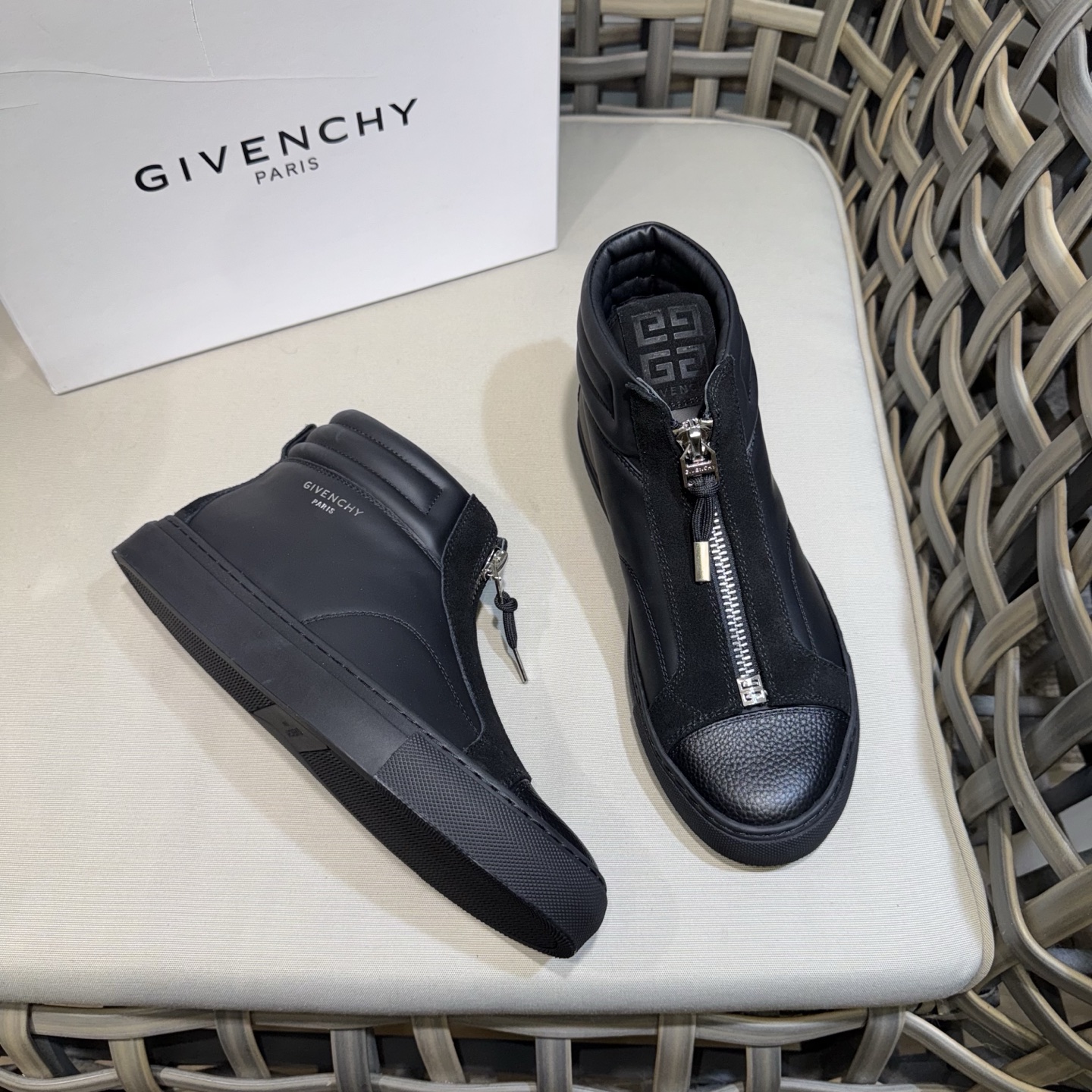 Giày Givenchy_thumbnail_5