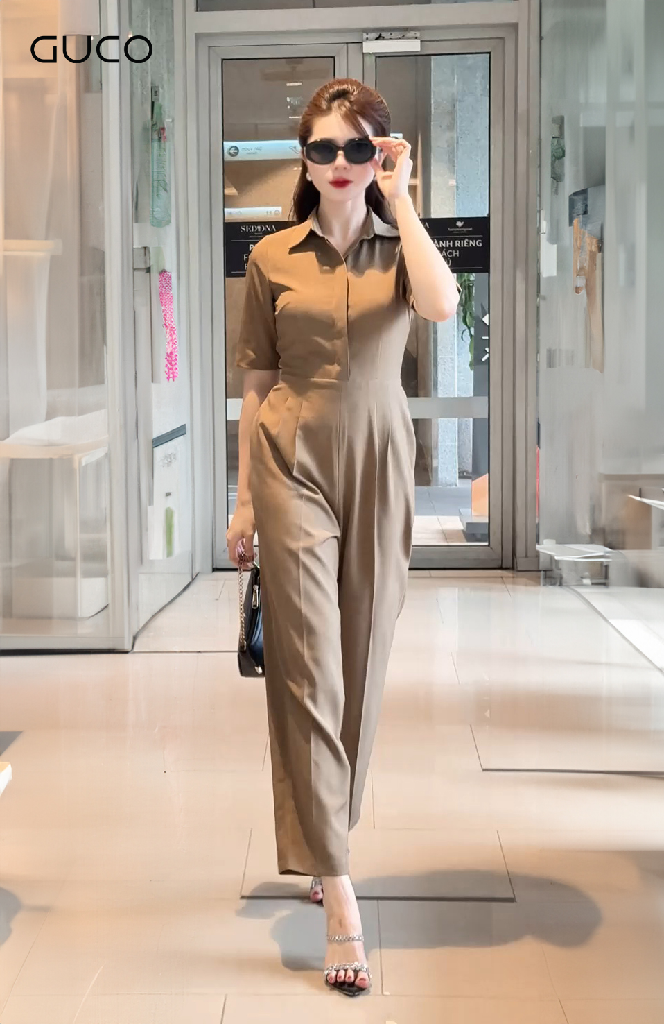 JUM CỔ SƠ MI ỐNG ĐỨNG - NÂU