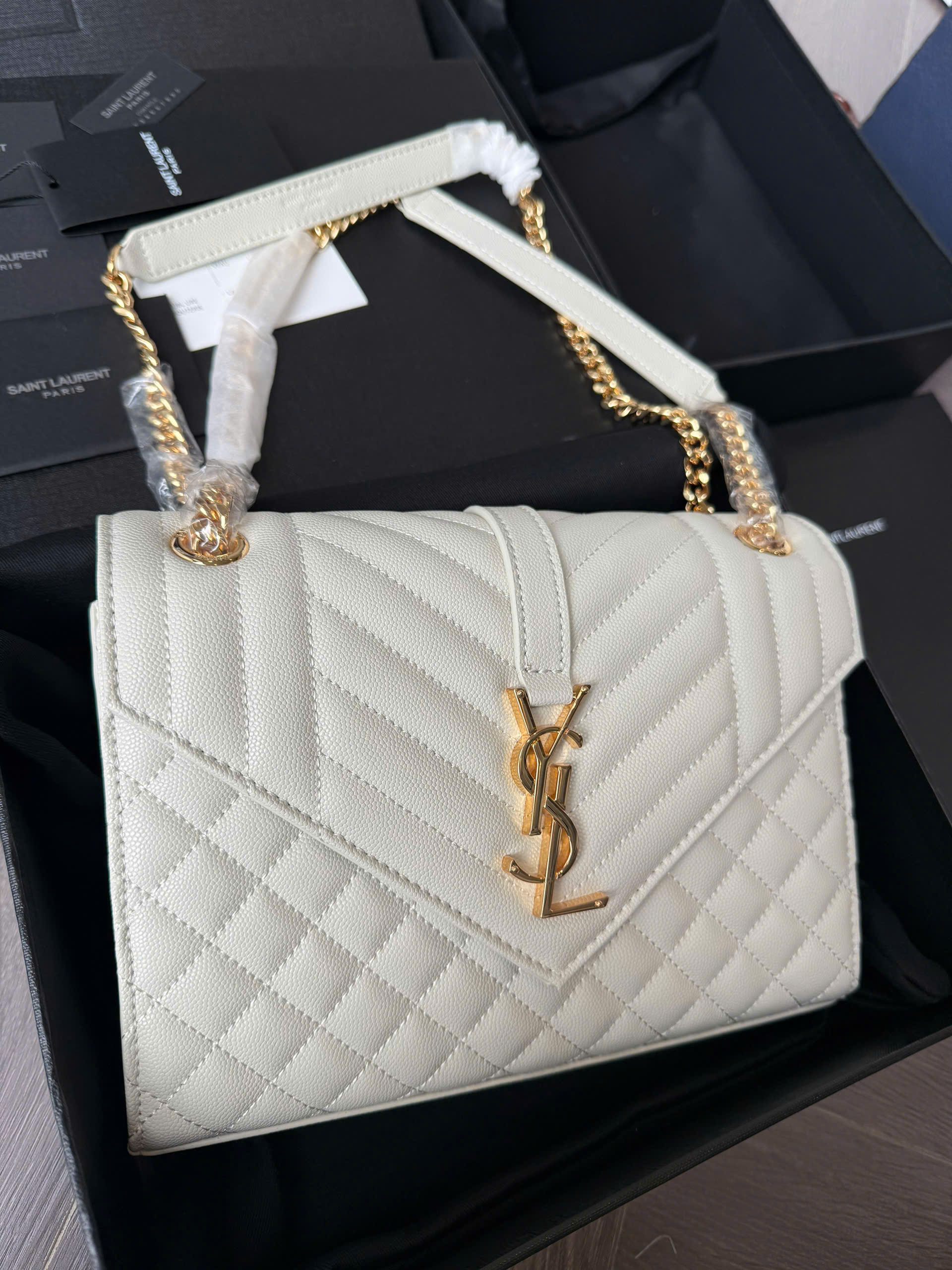 SAINT LAURENT NB_thumbnail_3