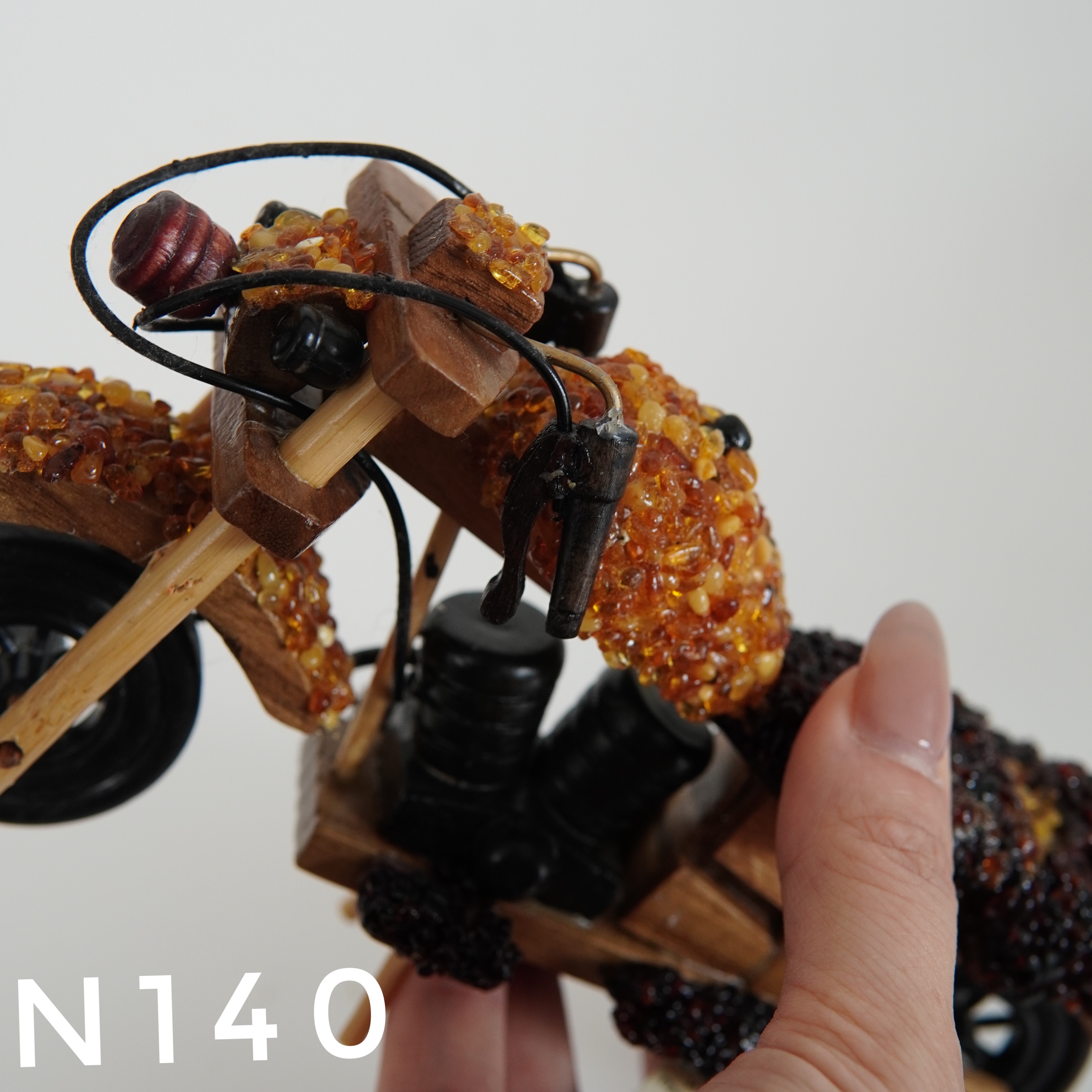 Xe Máy Hổ Phách Thủ Công – N140_thumbnail_2