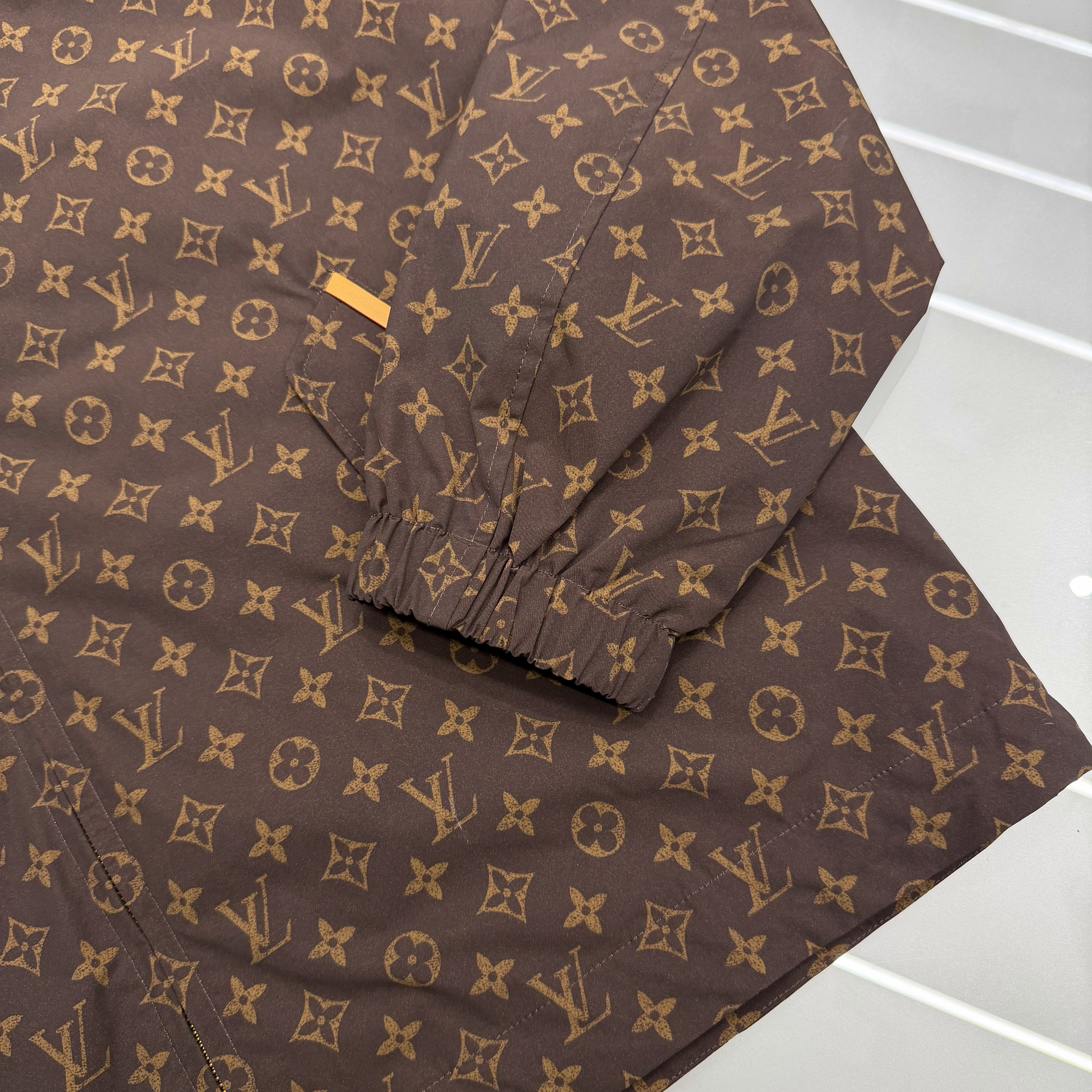 Bộ LV _thumbnail_16