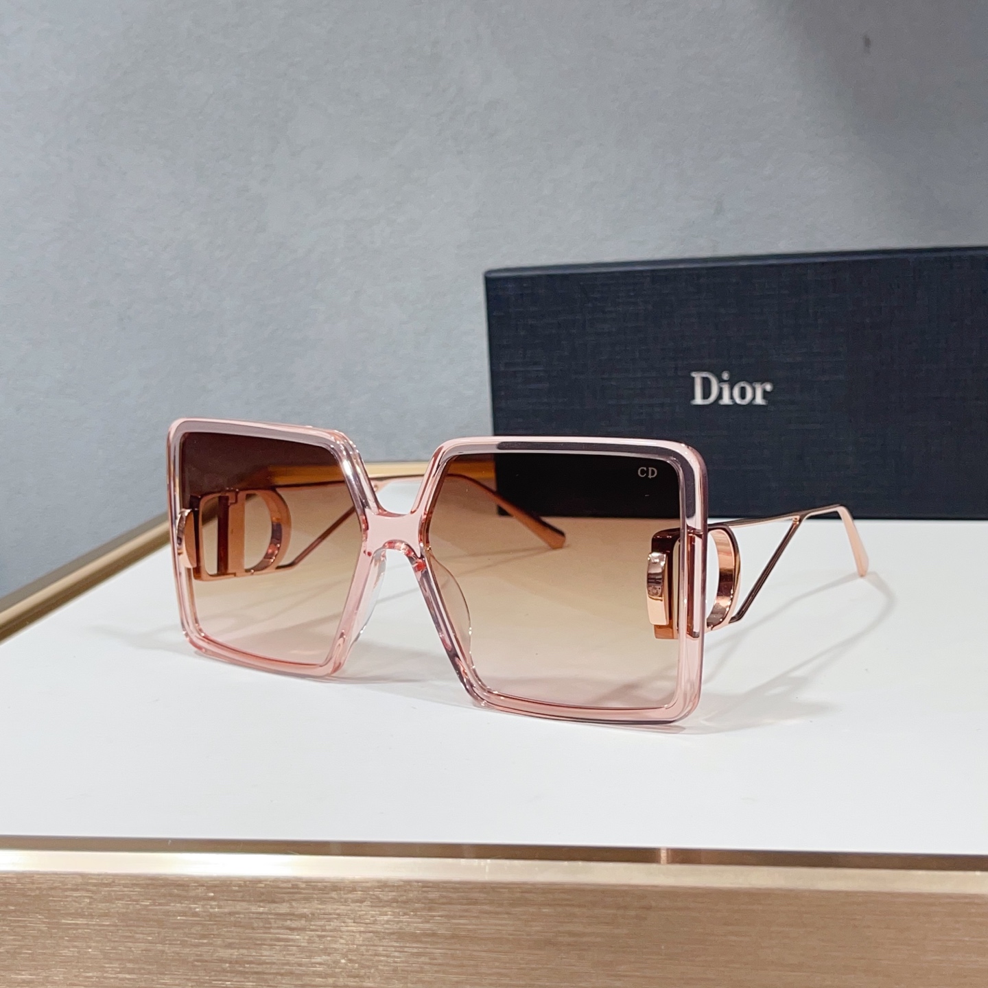 Kính dior_thumbnail_3