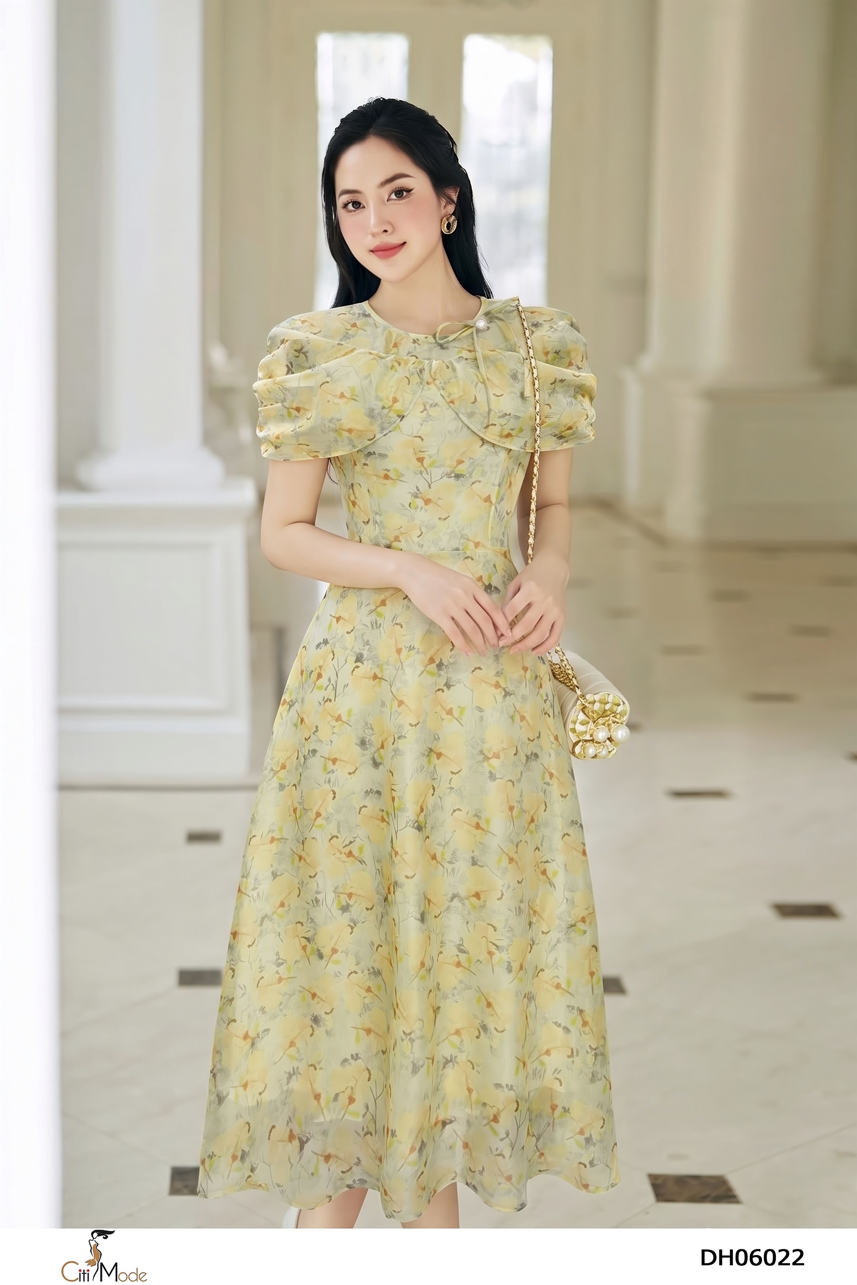 Đầm xòe hoa vàng nhí tay phủ nhún cách điệu cổ tròn đính nơ