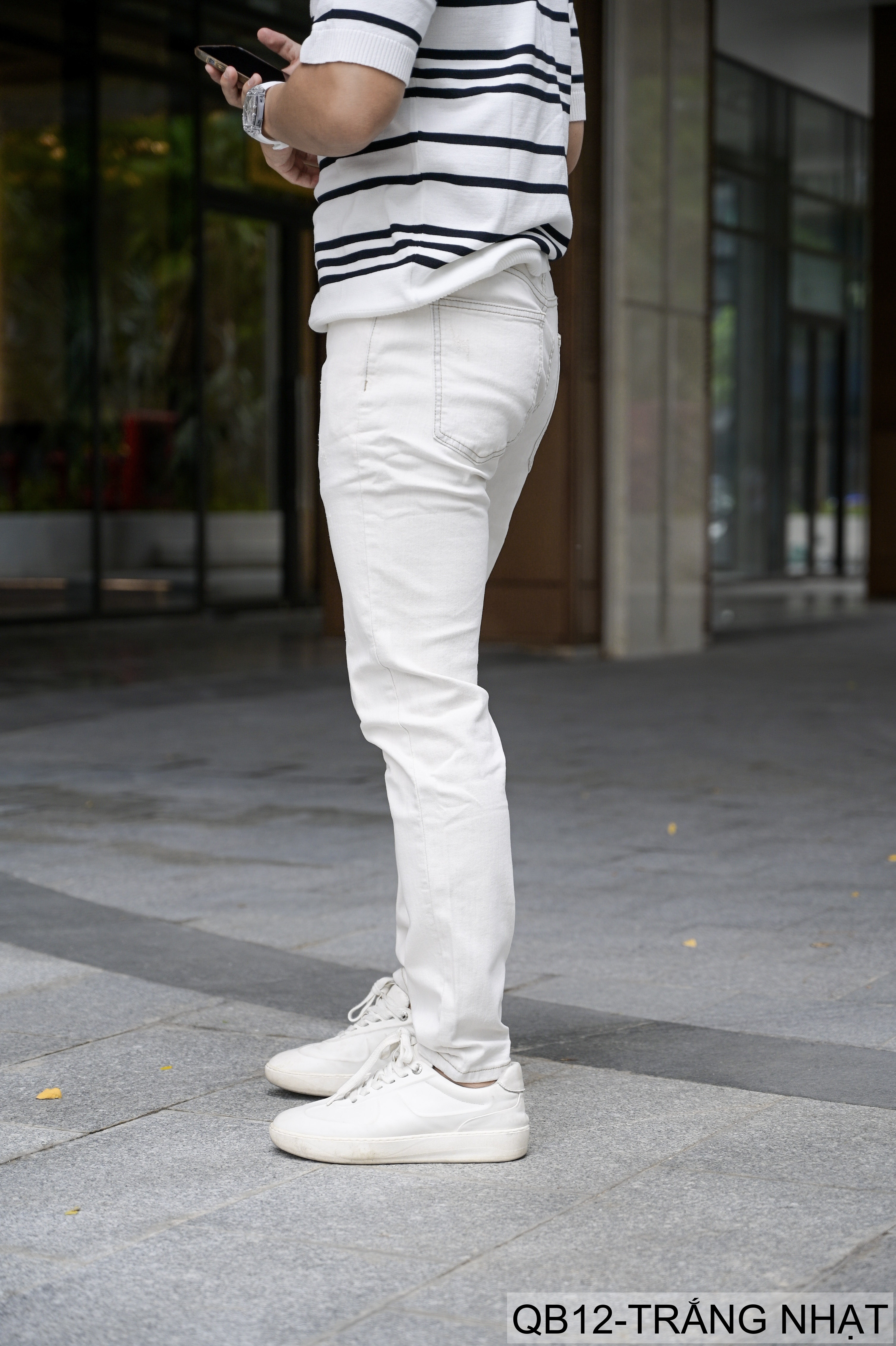 QB12 - Quần Jeans Nam Dáng Ôm Màu Trắng Nhạt Phong Cách Casual Co Giãn Thoải Mái_thumbnail_3