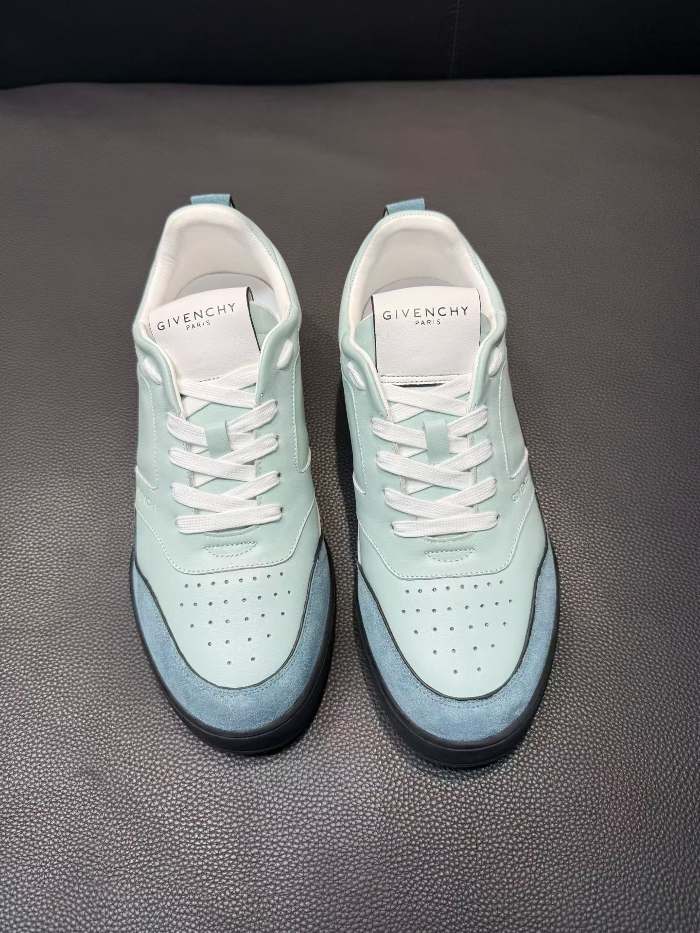 Giày Givency