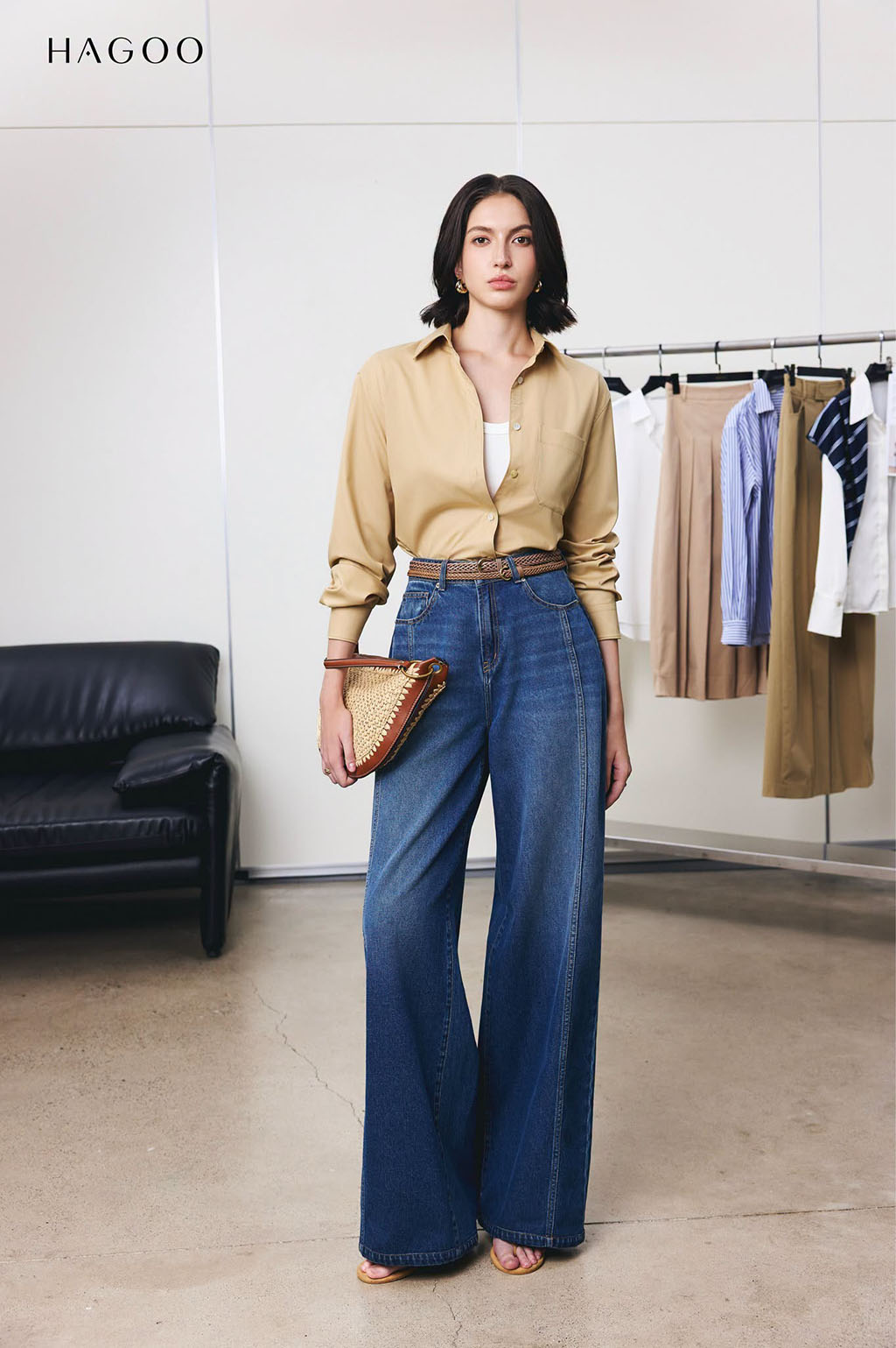 Denim giúp tổng thể trở nên năng động